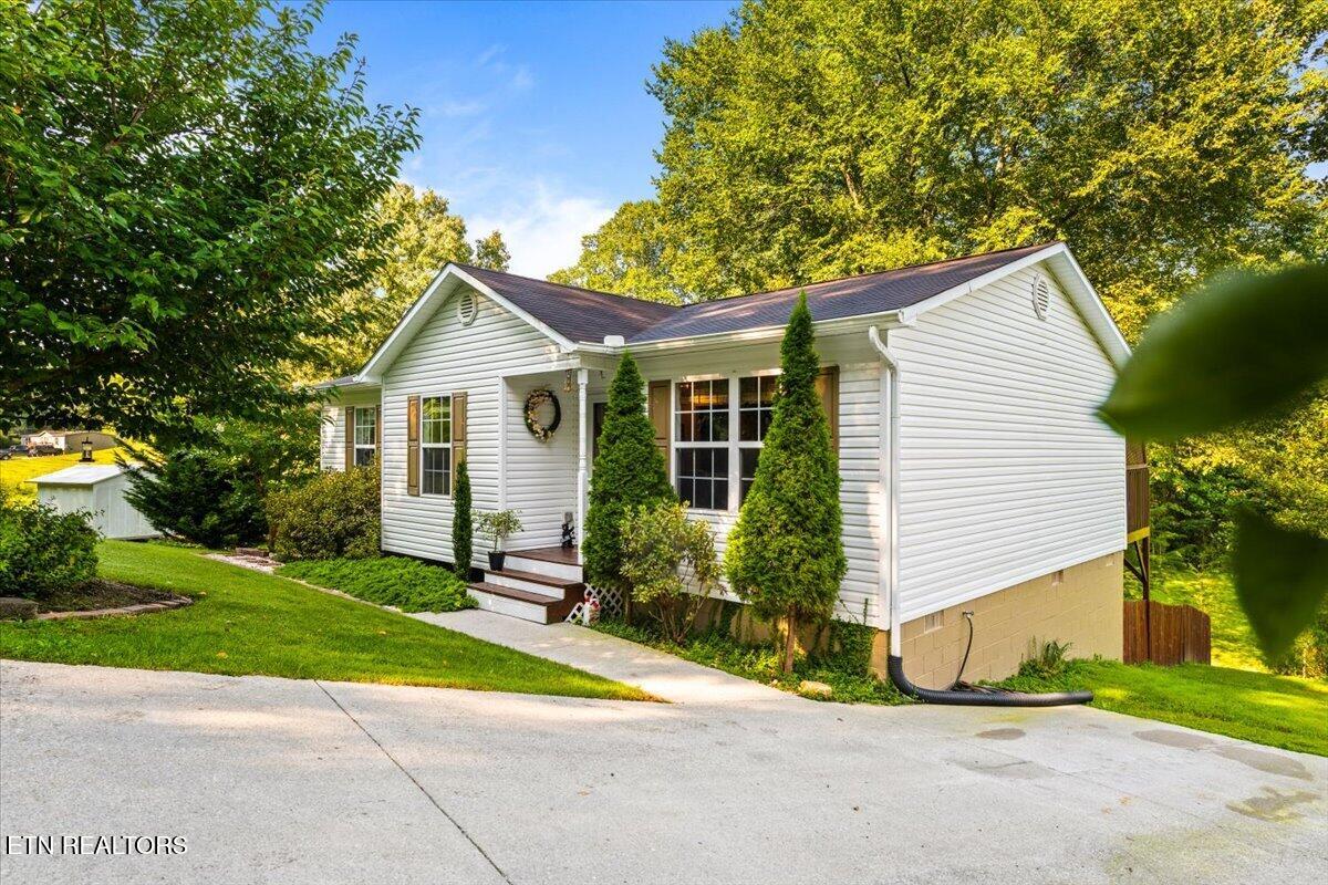 124 Mac Ivey Lane Lafollette TN 37766