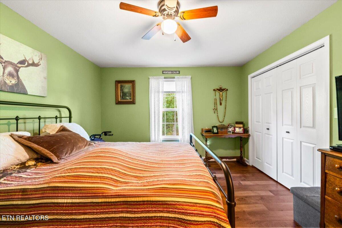 124 Mac Ivey Lane Lafollette TN 37766