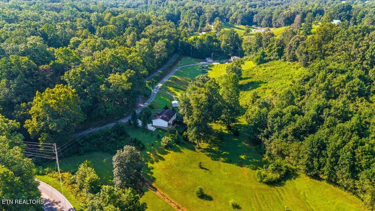 124 Mac Ivey Lane Lafollette TN 37766