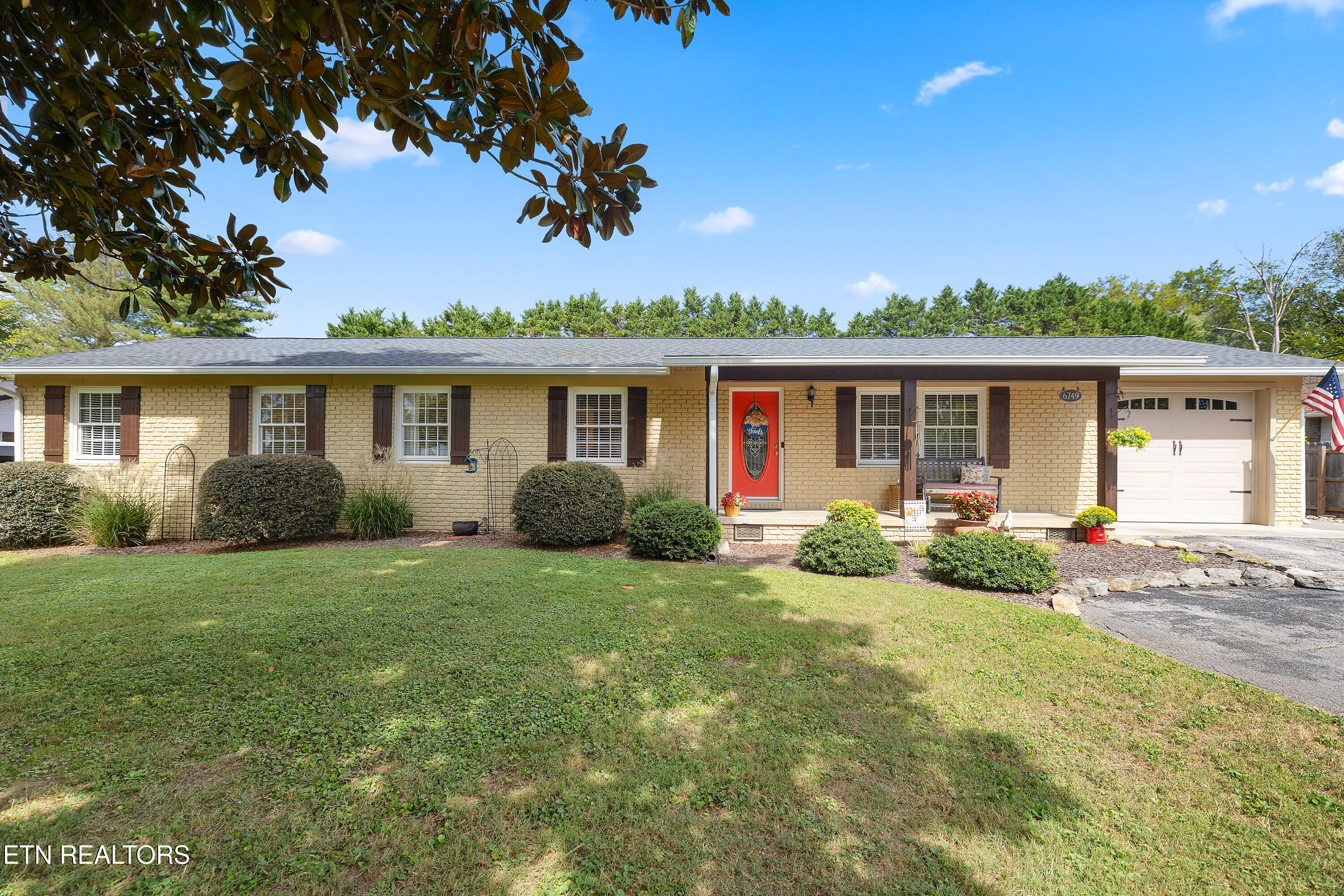 6749 Heatherbrook Drive Knoxville TN 37931