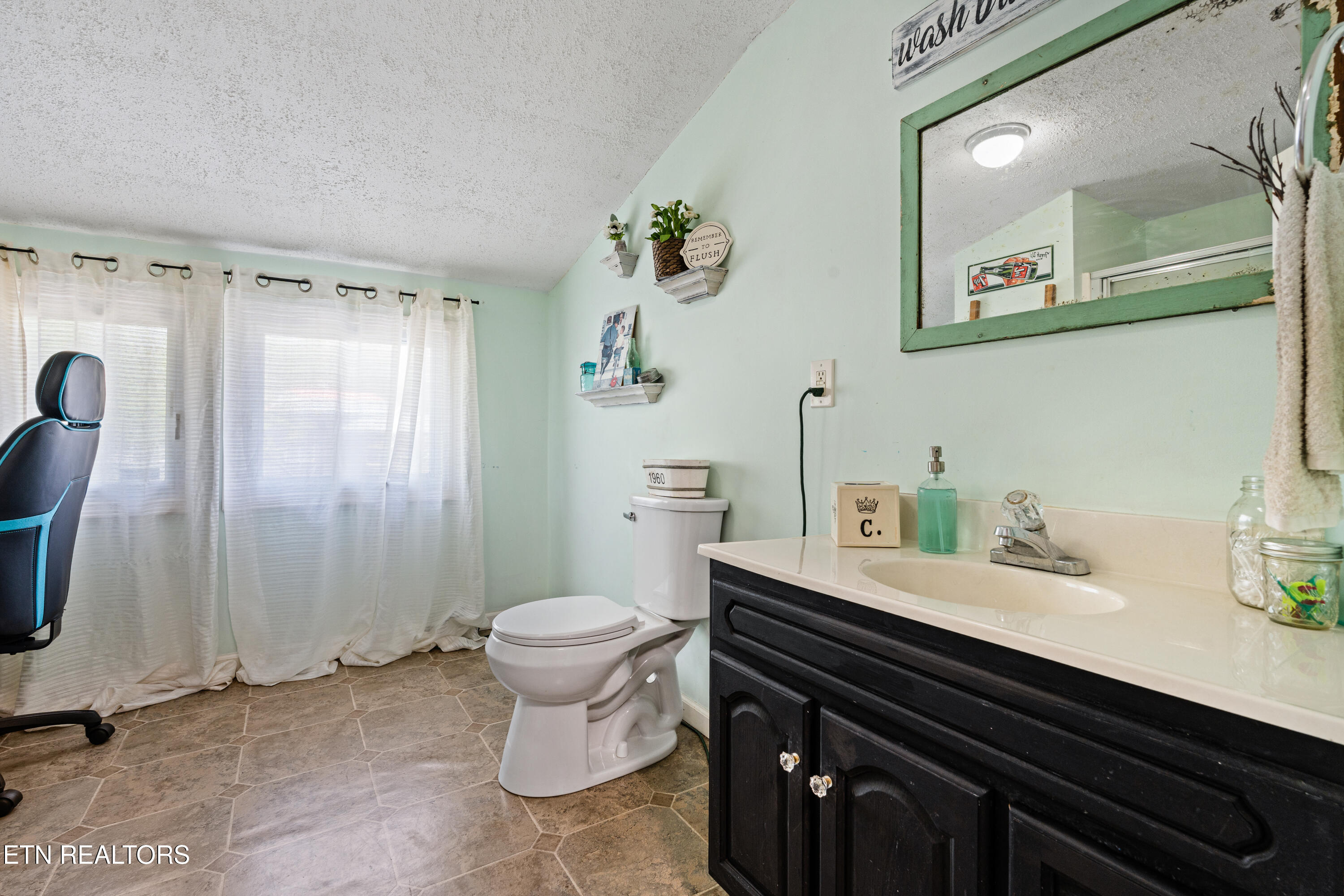 6528 Jackie Lane Knoxville TN 37920