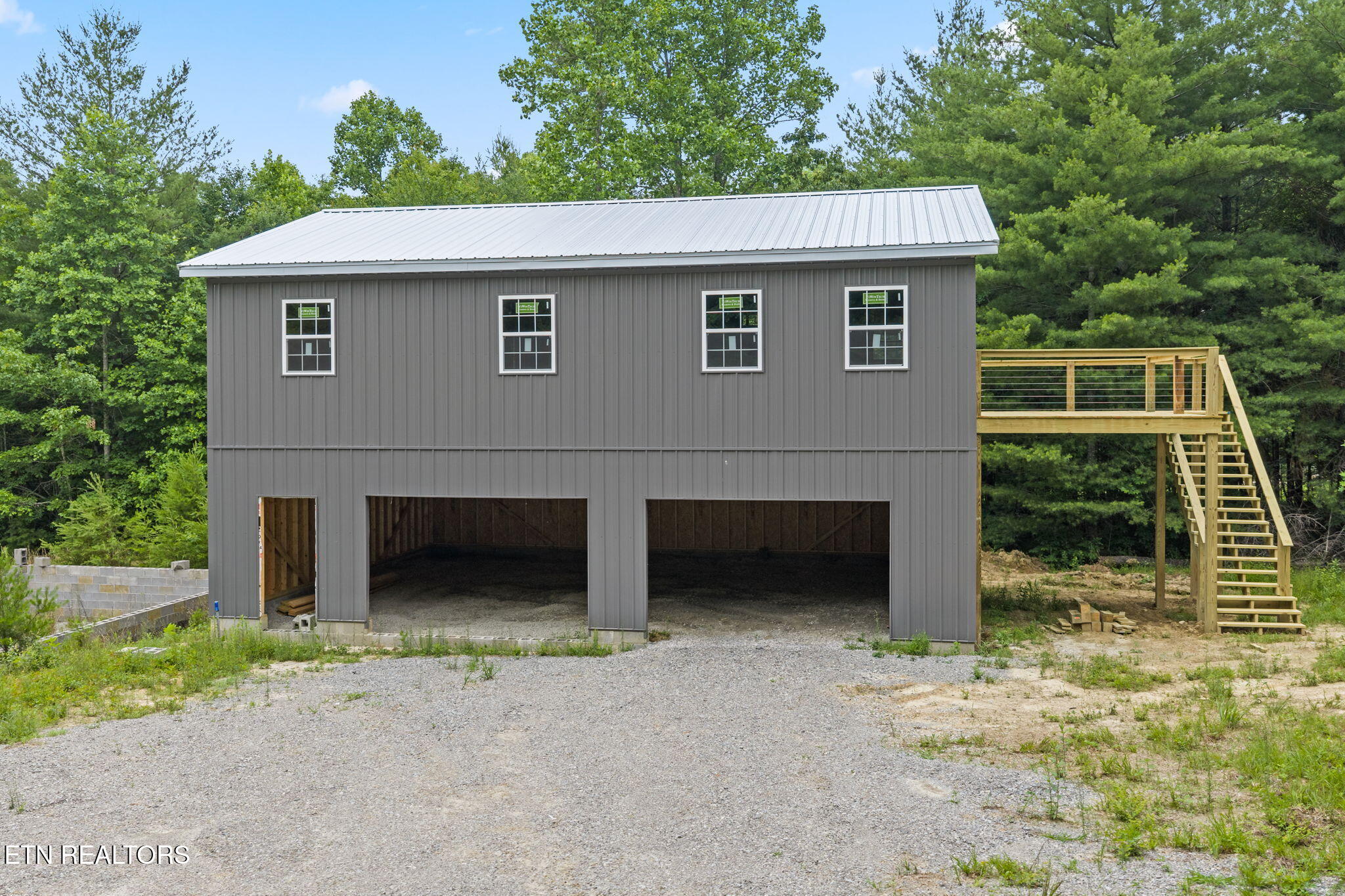 144 Charlie Jones Road Deer Lodge TN 37726