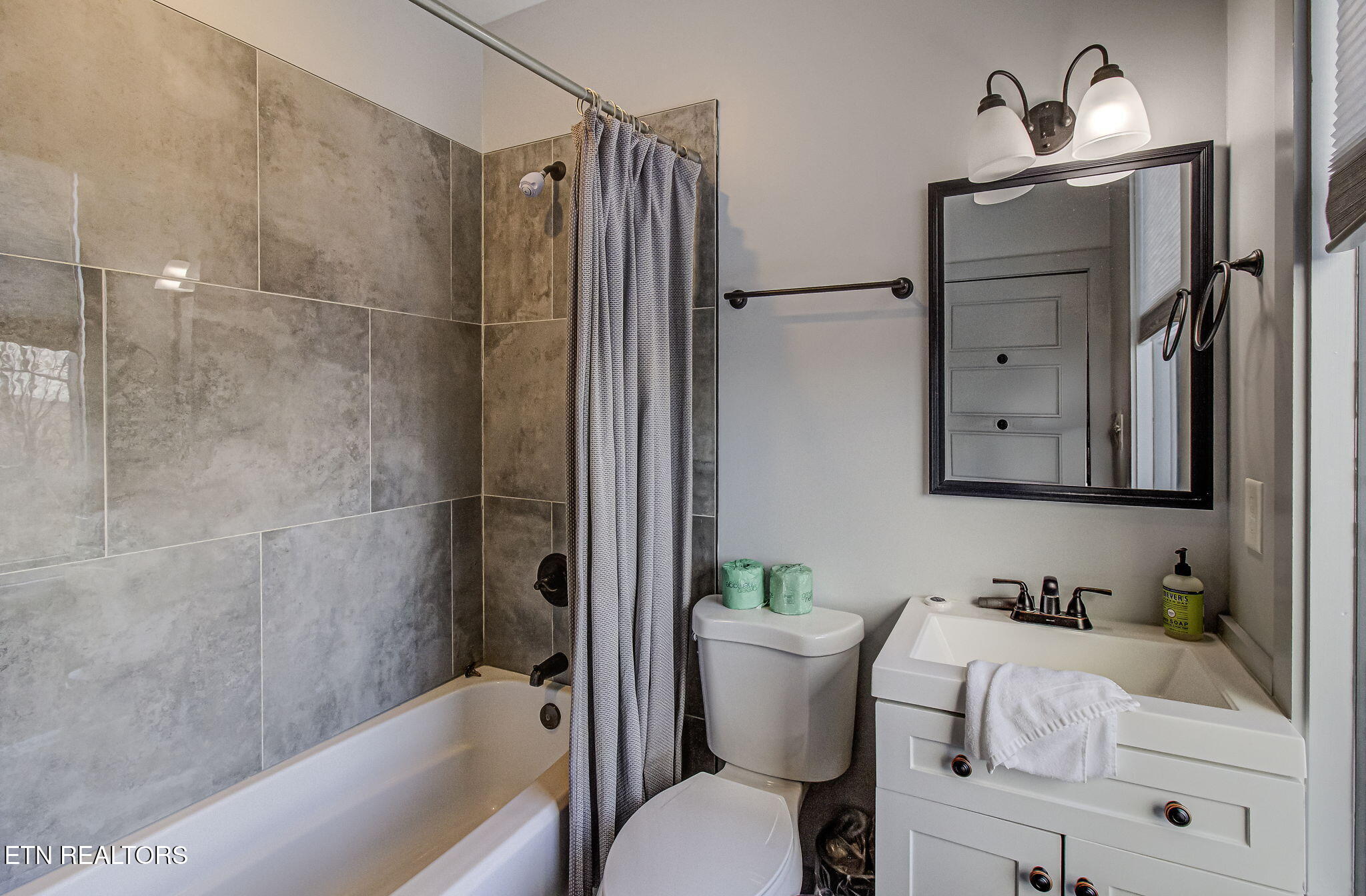 809 Chestnut Drive Gatlinburg TN 37738