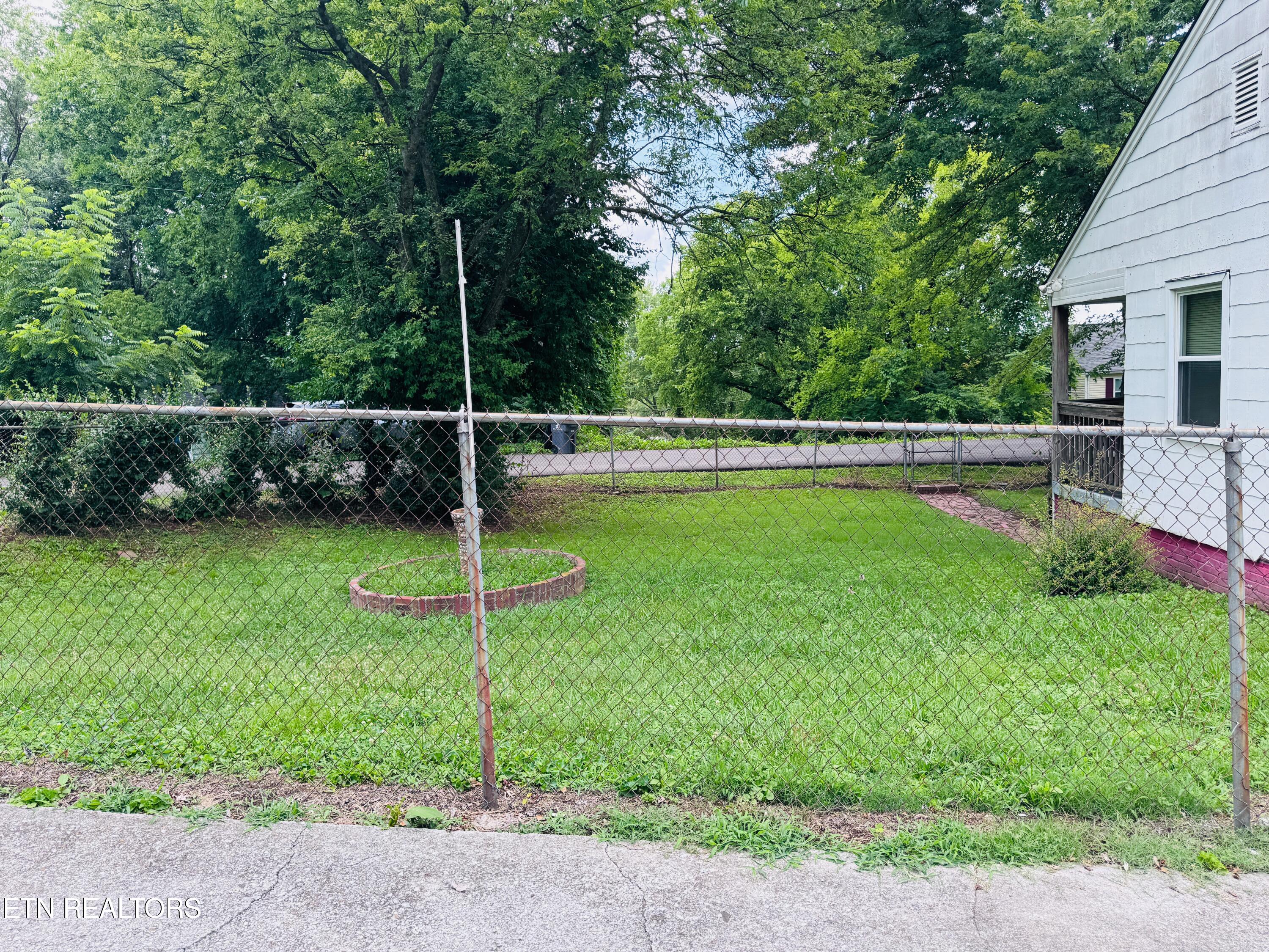2014 Harold Avenue Knoxville TN 37915