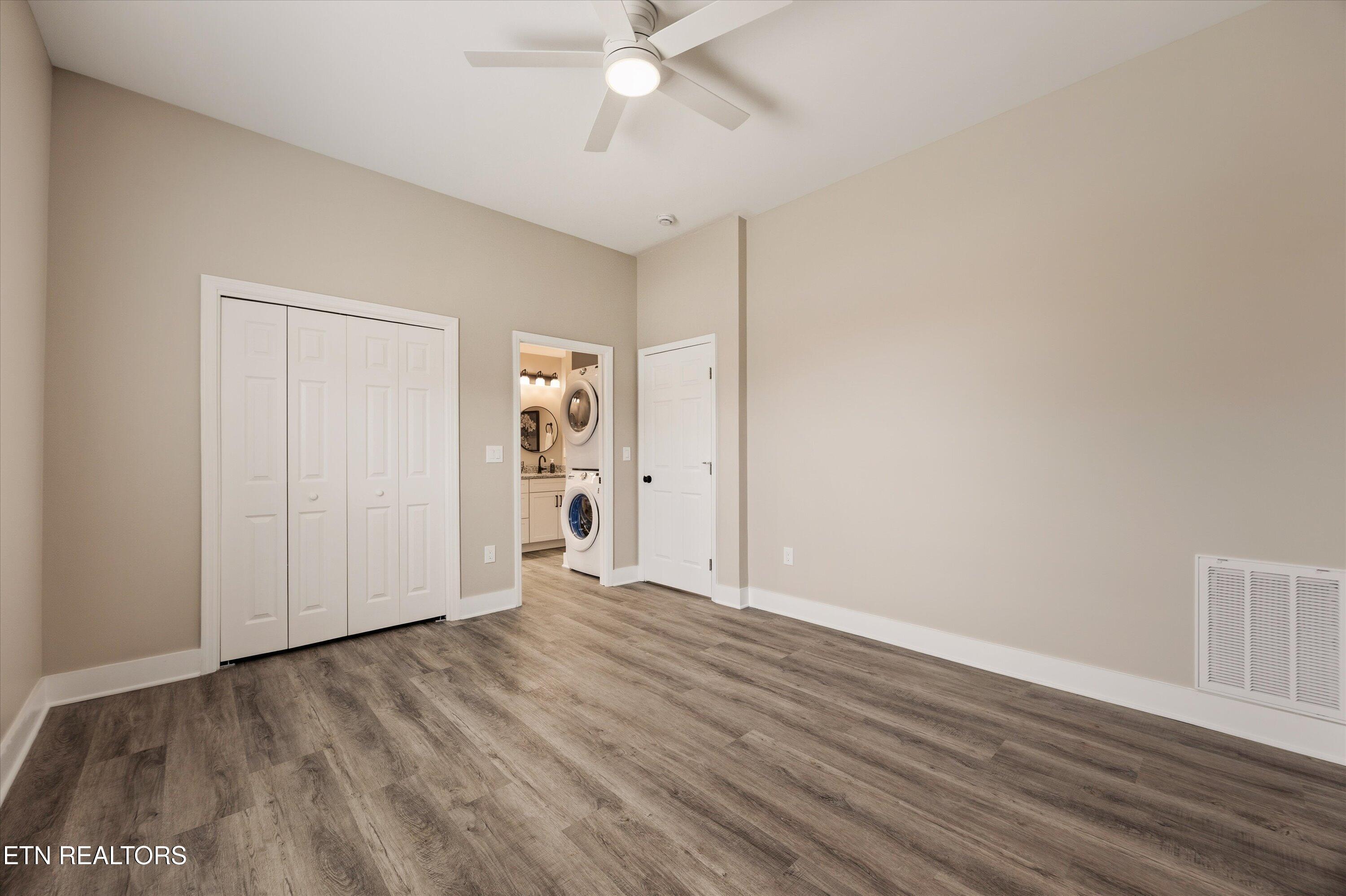 210 E 1st Avenue Lenoir City TN 37771
