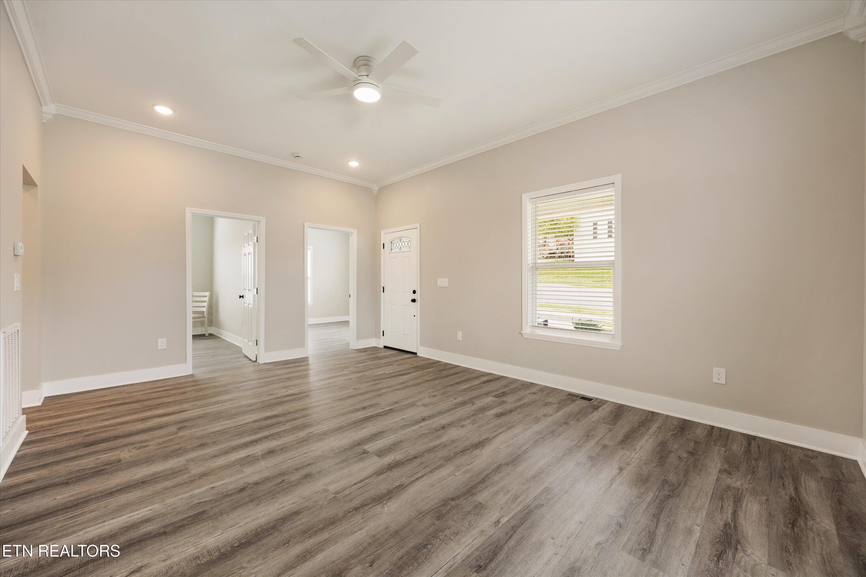 210 E 1st Avenue Lenoir City TN 37771