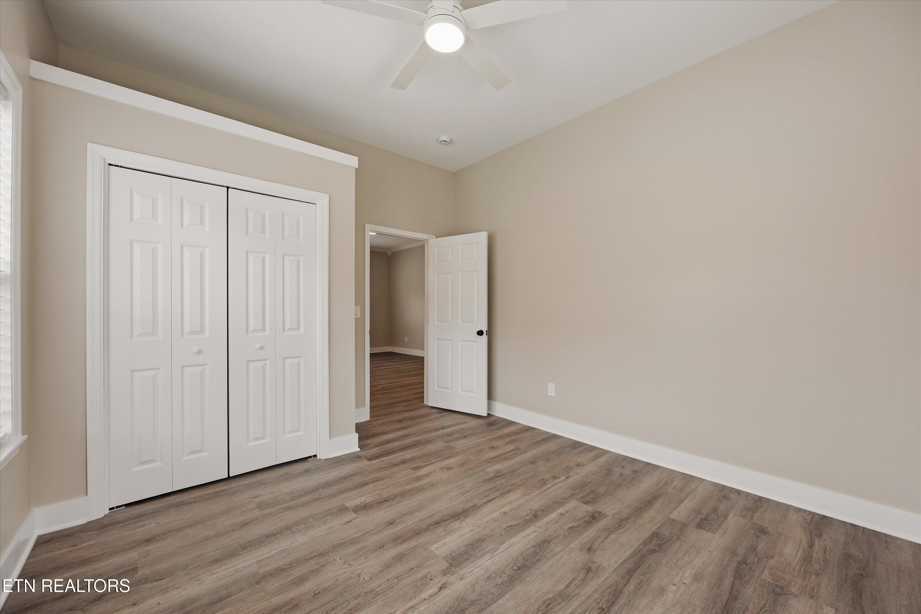 210 E 1st Avenue Lenoir City TN 37771