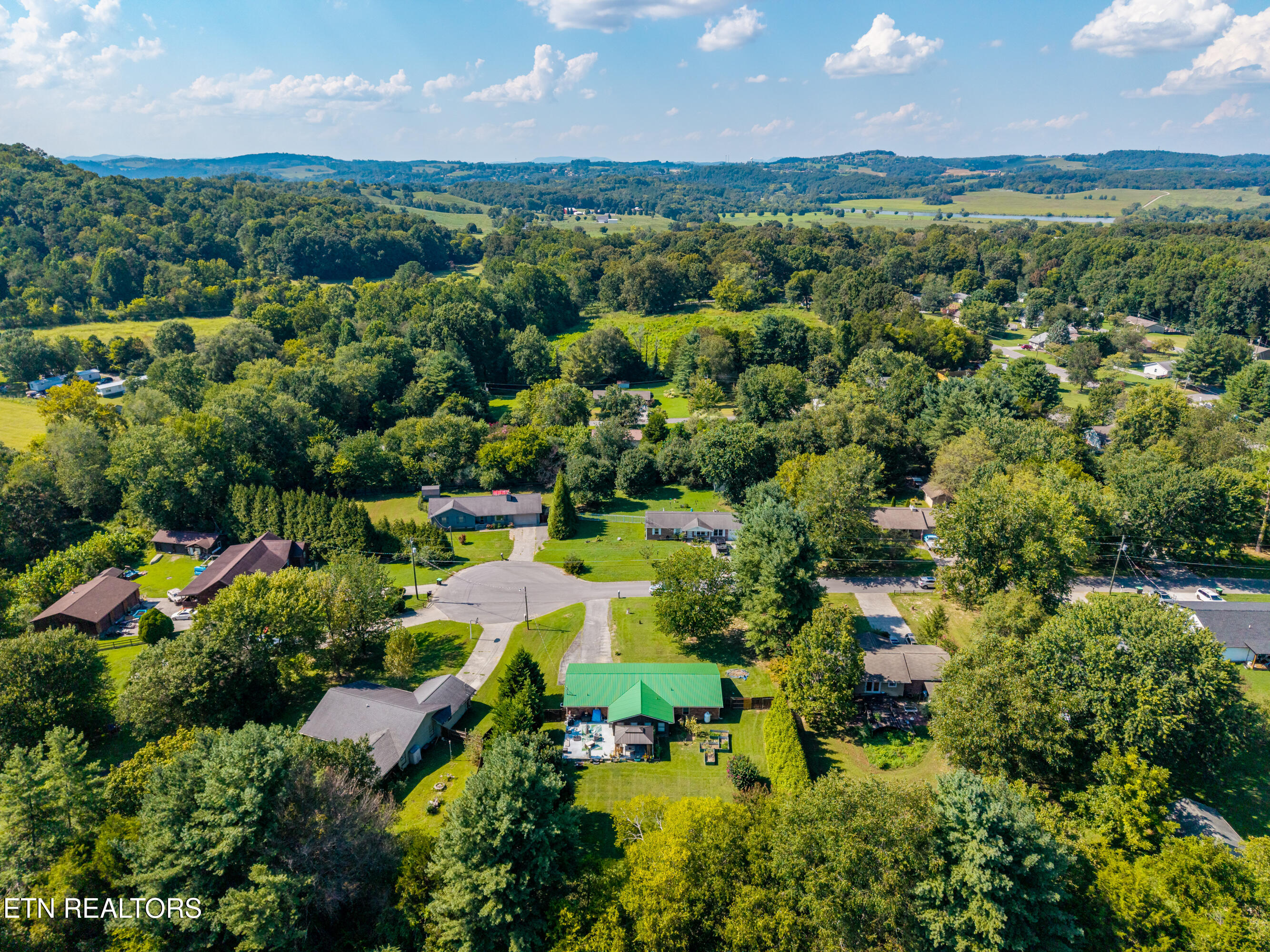 656 Dwight Lane Sevierville TN 37876