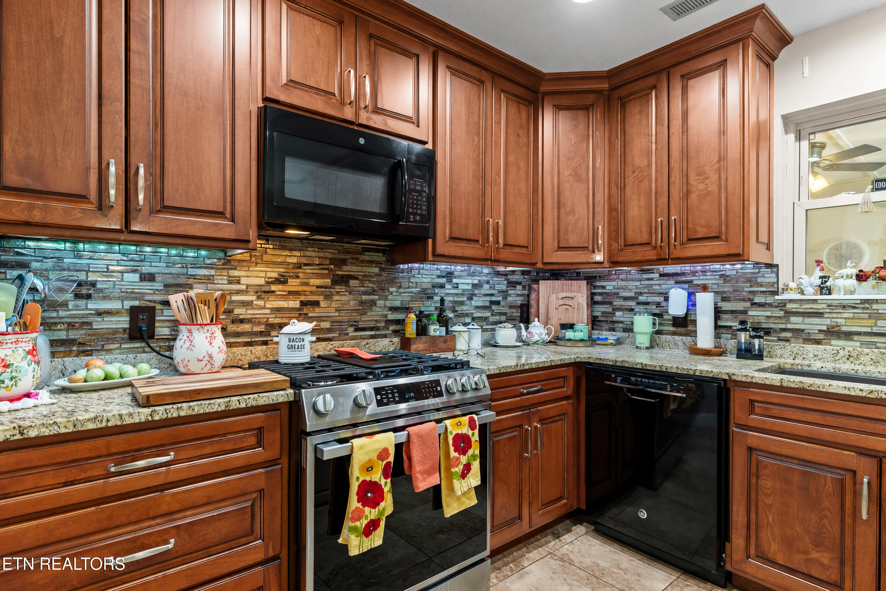 656 Dwight Lane Sevierville TN 37876