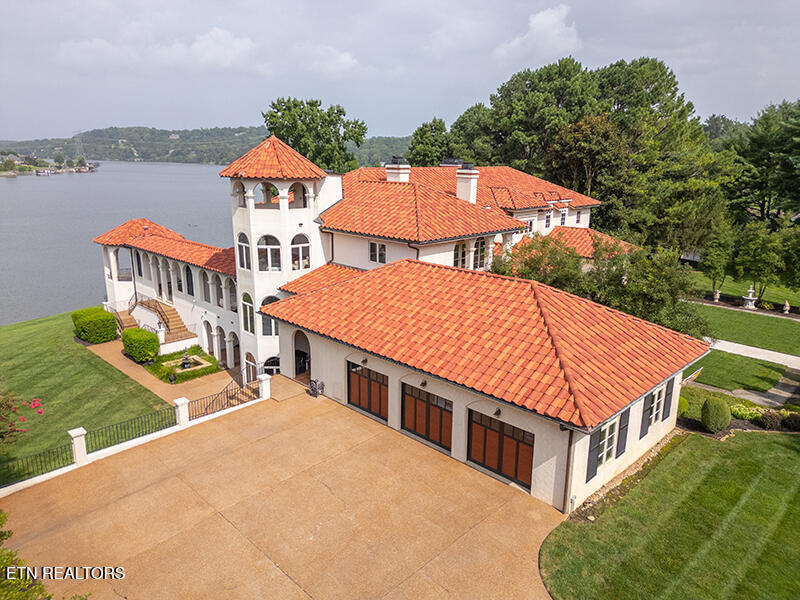 8719 Inlet Drive Knoxville TN 37922