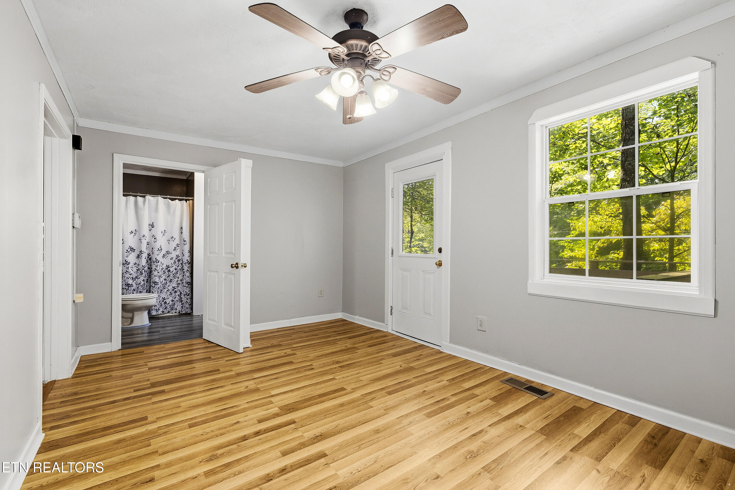 1105 Silver Poplar Lane Sevierville TN 37876