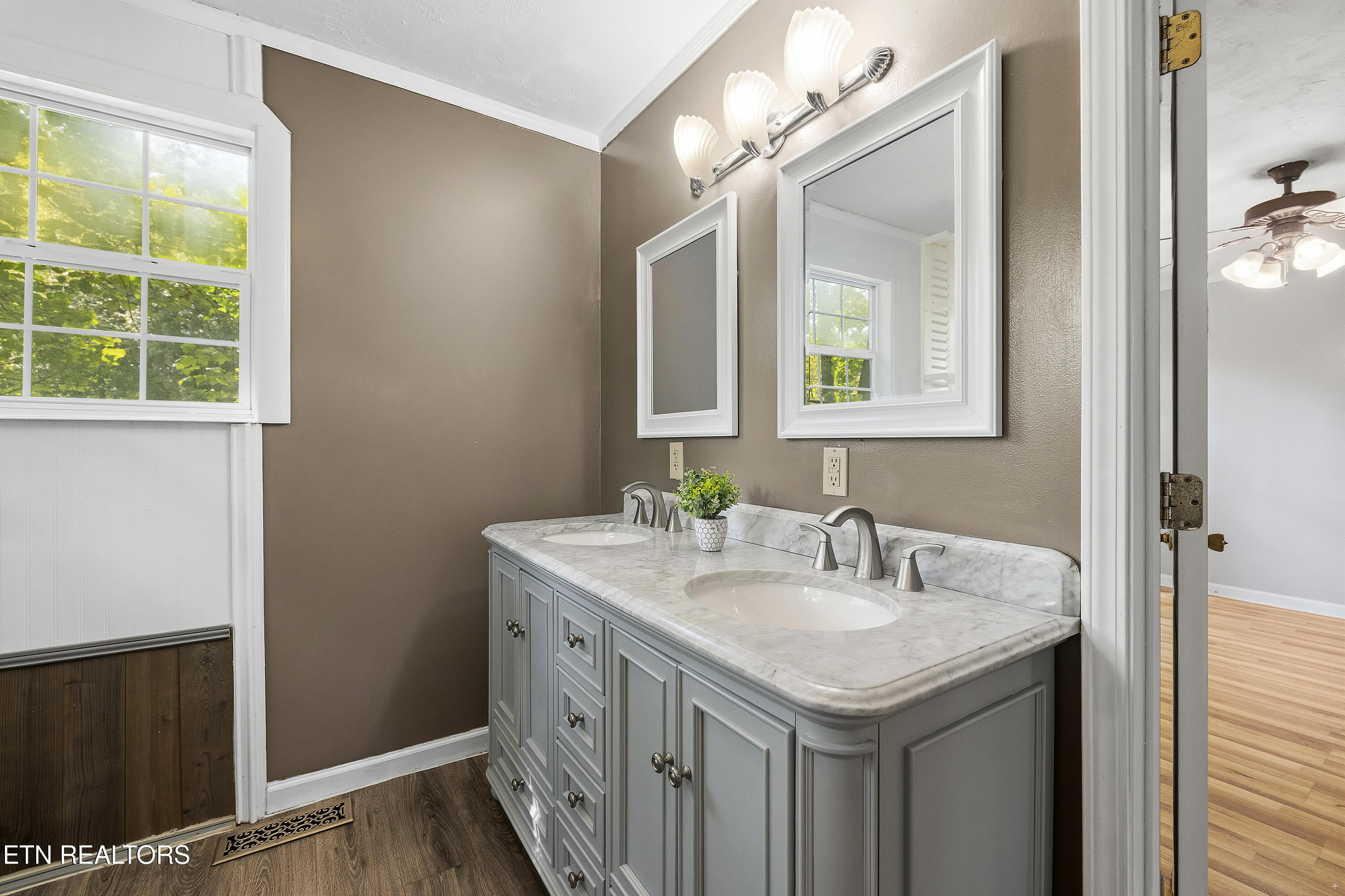 1105 Silver Poplar Lane Sevierville TN 37876