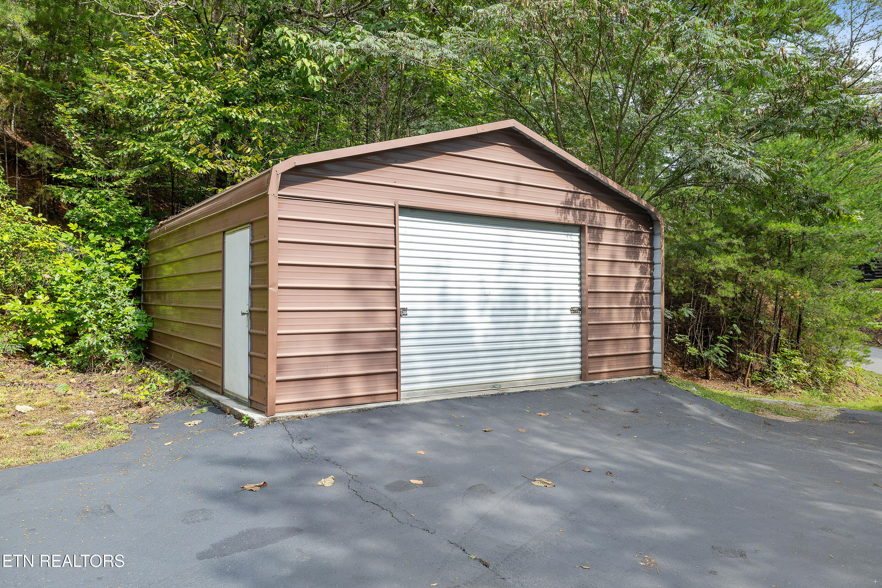 1105 Silver Poplar Lane Sevierville TN 37876