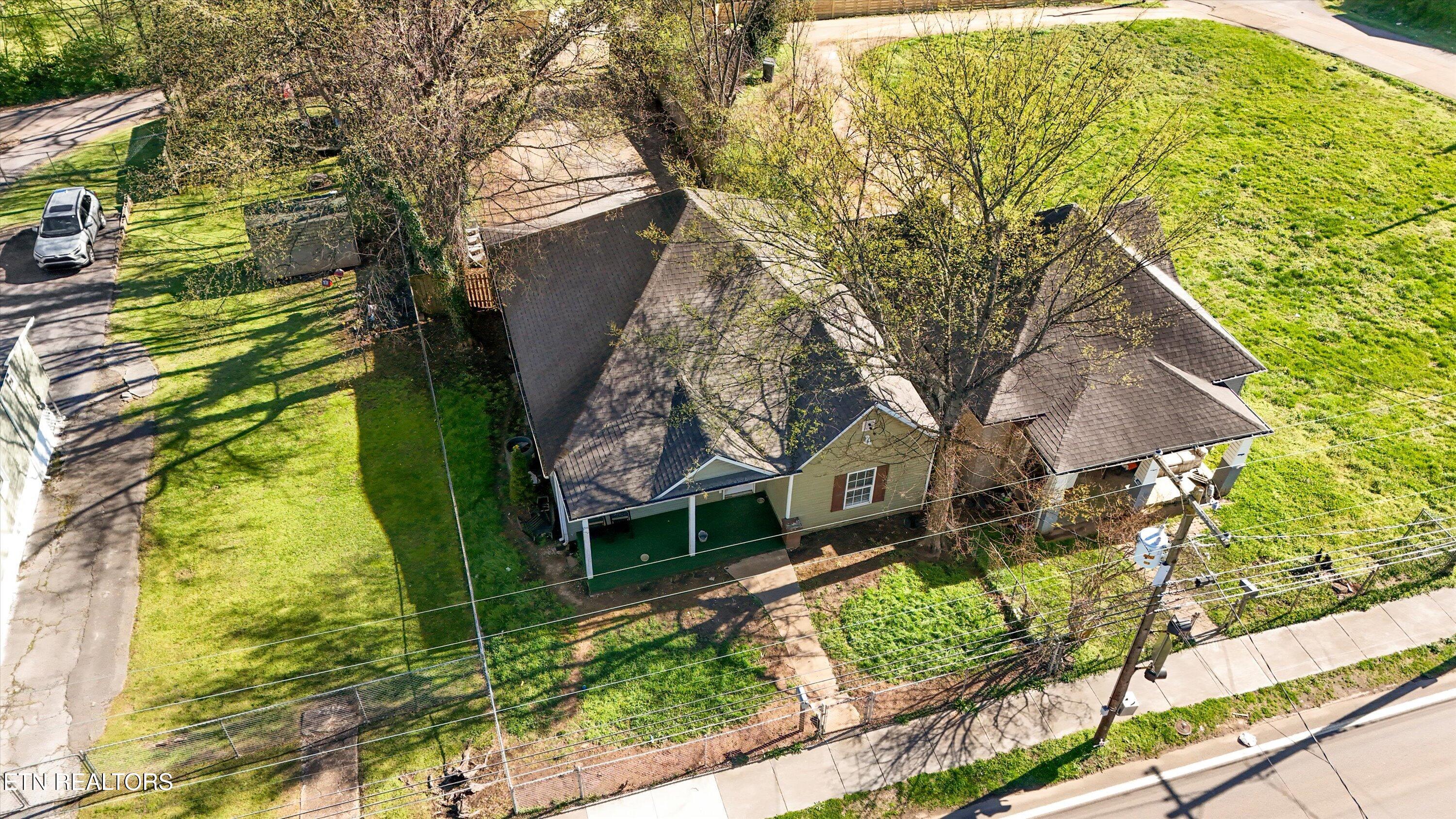 1332 Beaumont Avenue Knoxville TN 37921