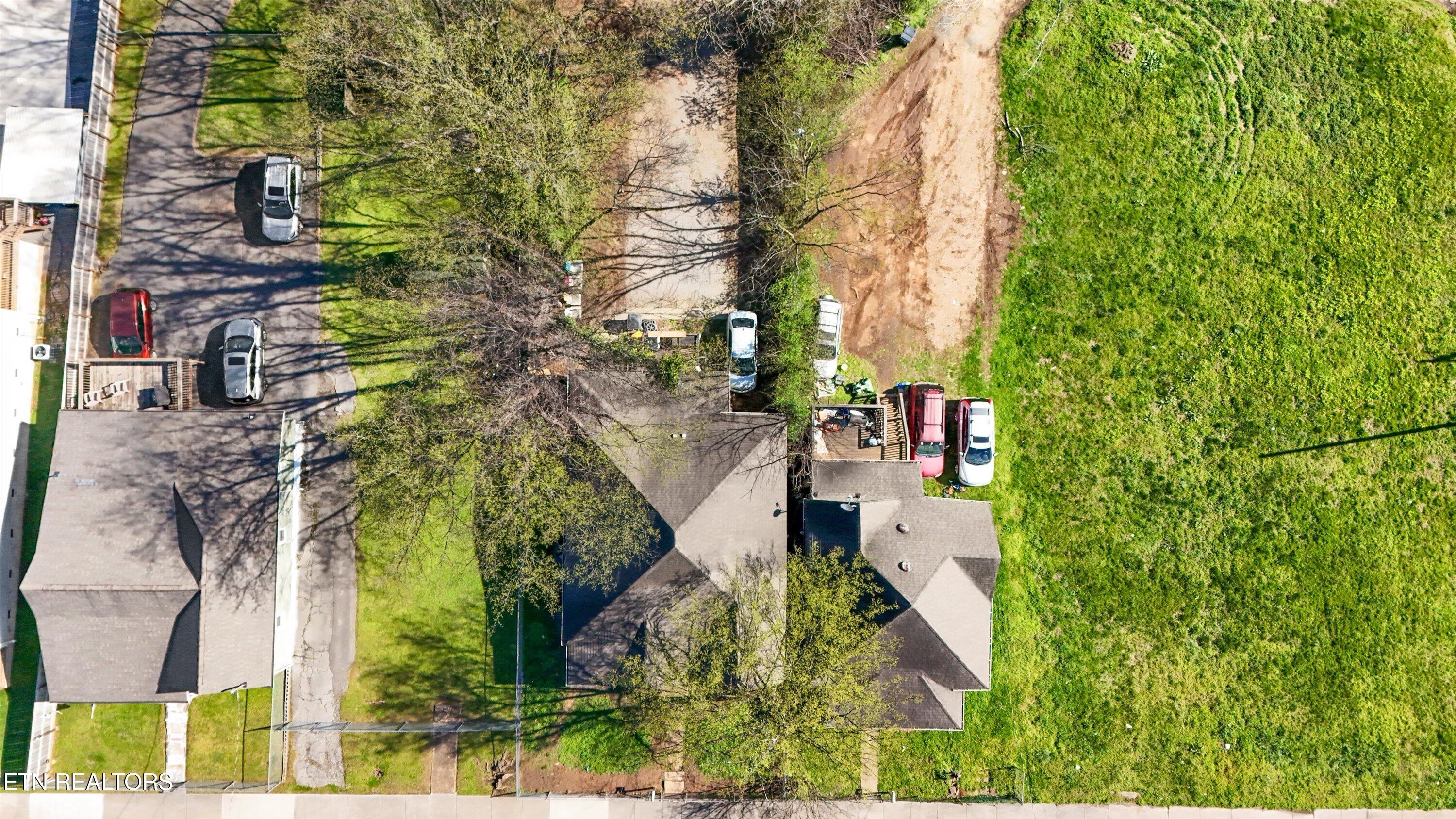 1332 Beaumont Avenue Knoxville TN 37921