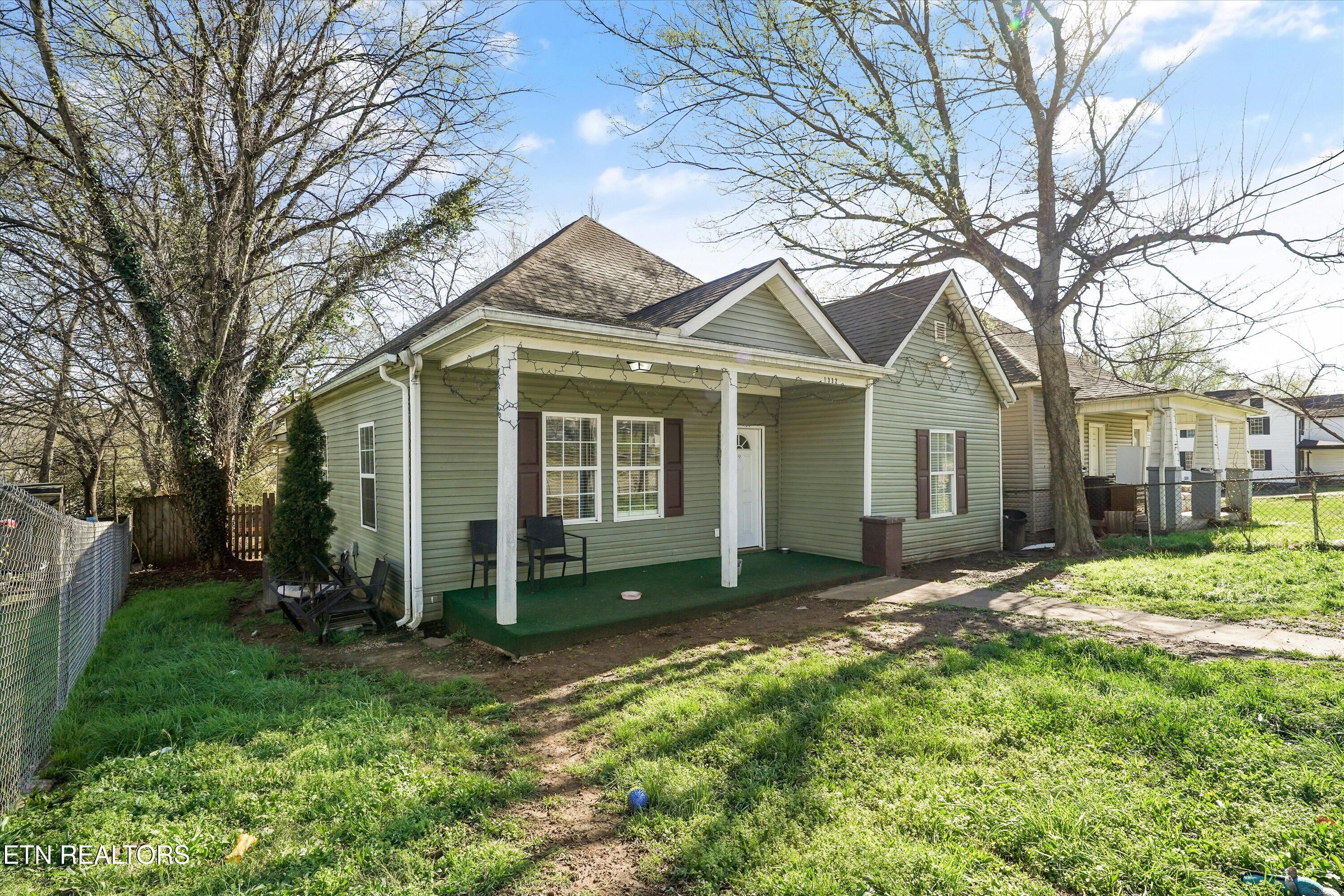 1332 Beaumont Avenue Knoxville TN 37921