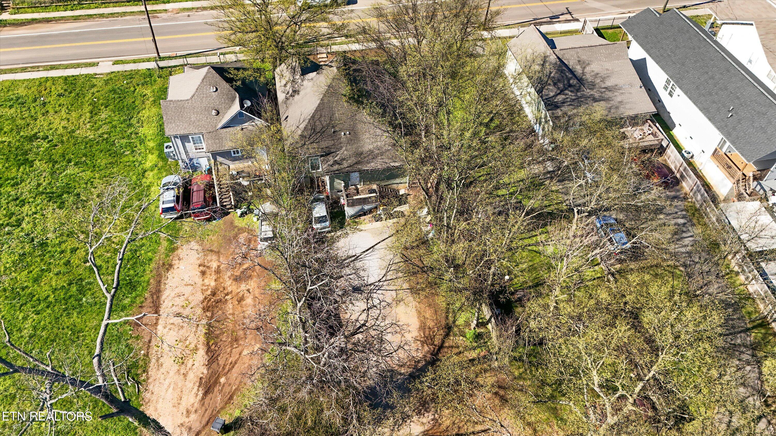 1332 Beaumont Avenue Knoxville TN 37921
