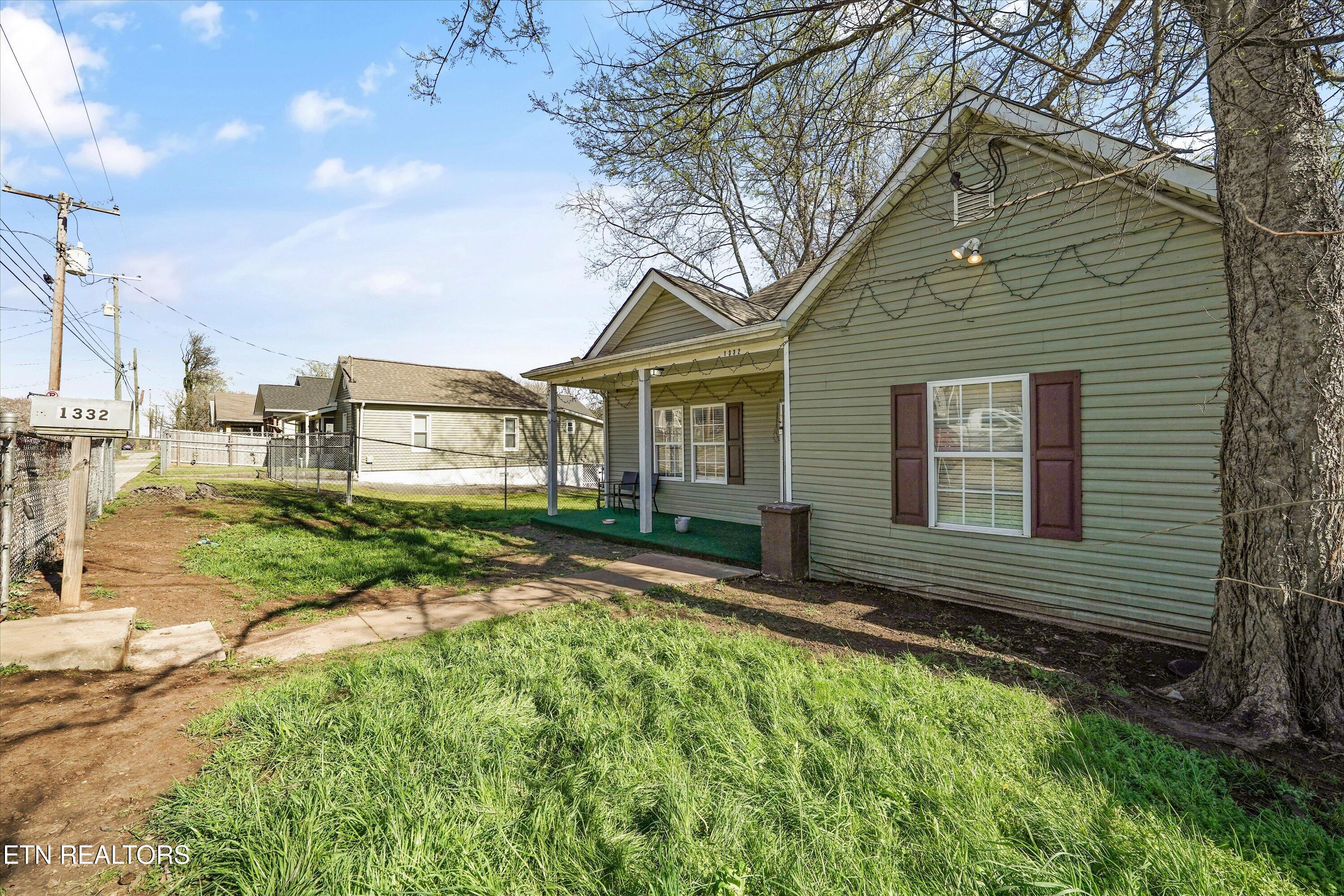 1332 Beaumont Avenue Knoxville TN 37921