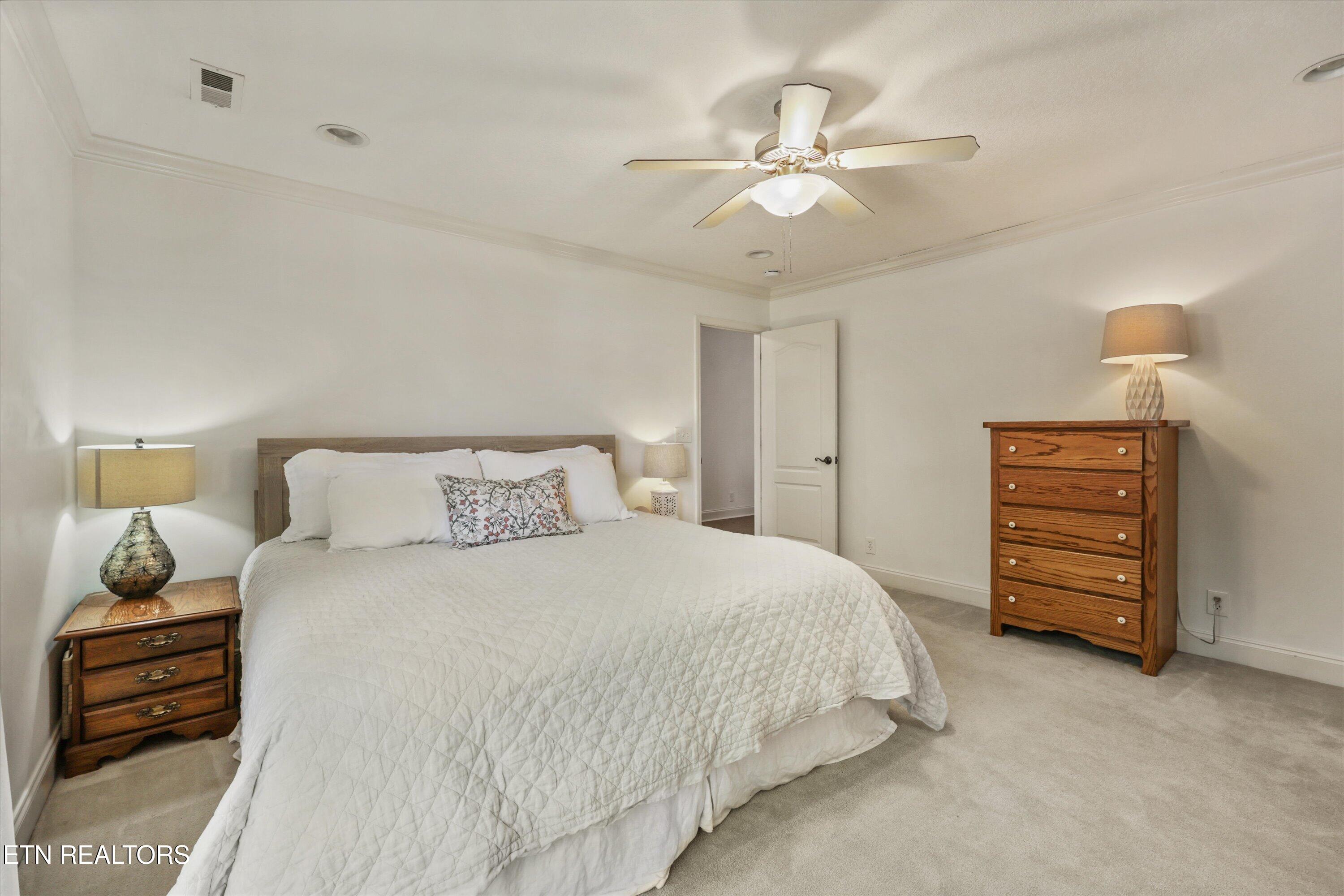 2306 Sunnywood Lane Knoxville TN 37912