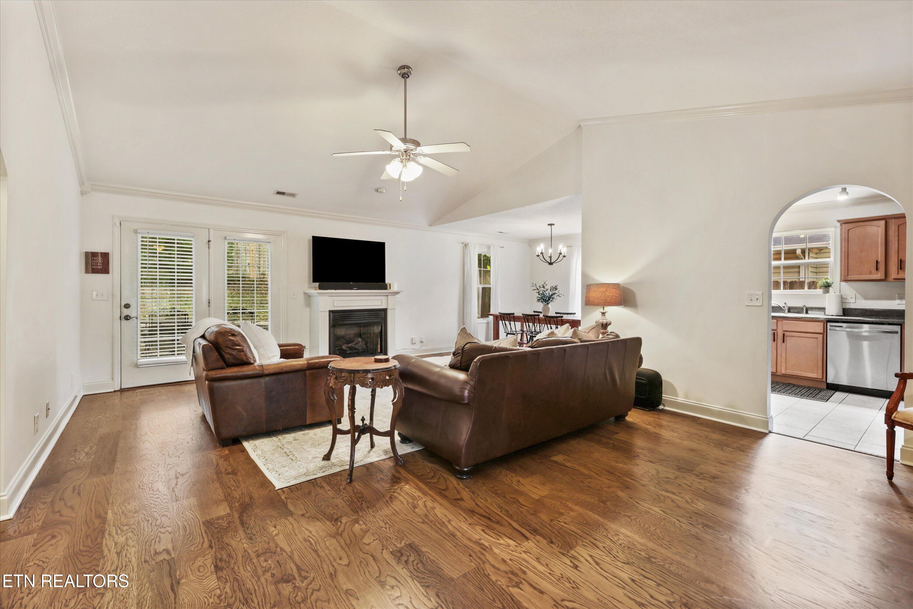 2306 Sunnywood Lane Knoxville TN 37912
