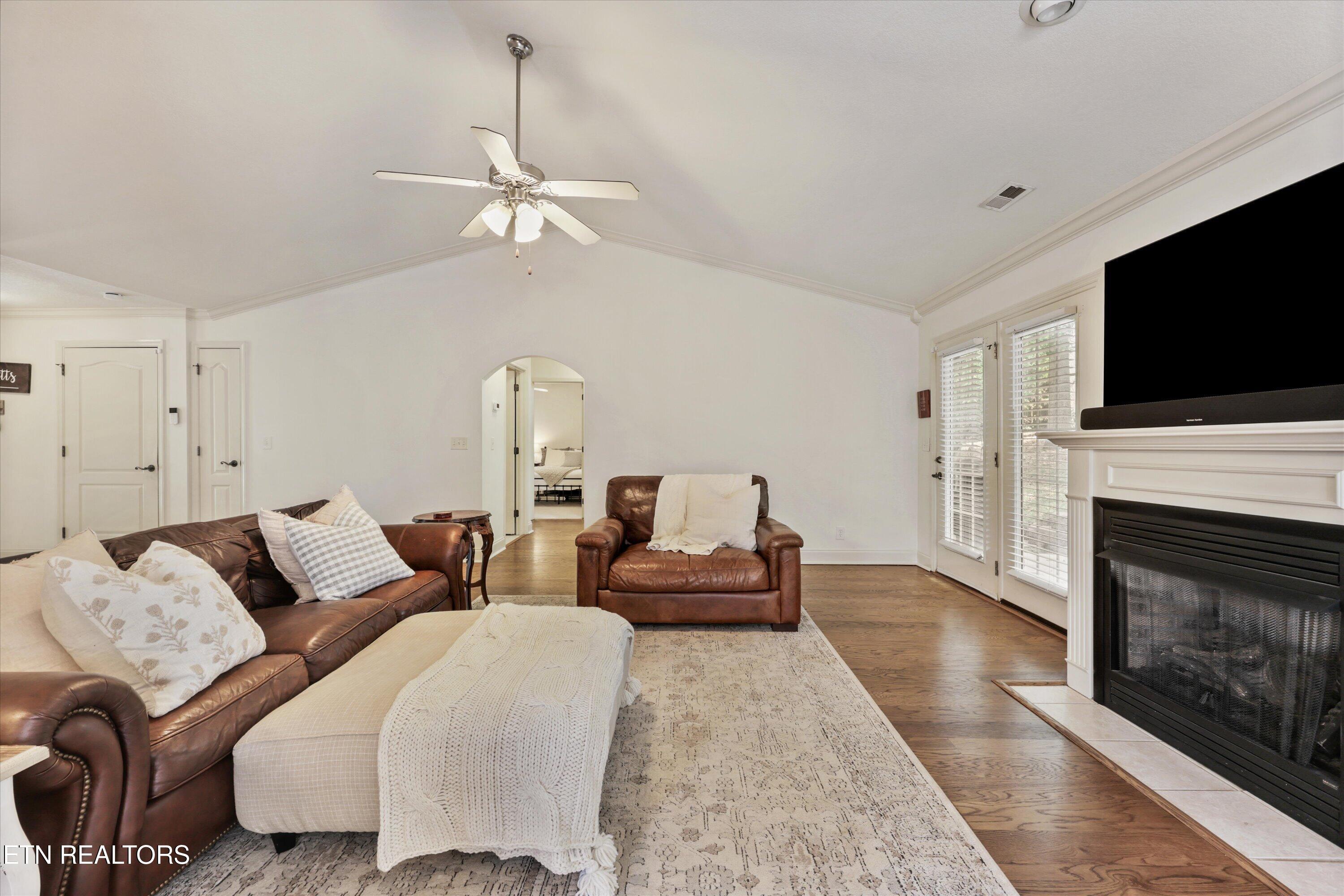 2306 Sunnywood Lane Knoxville TN 37912