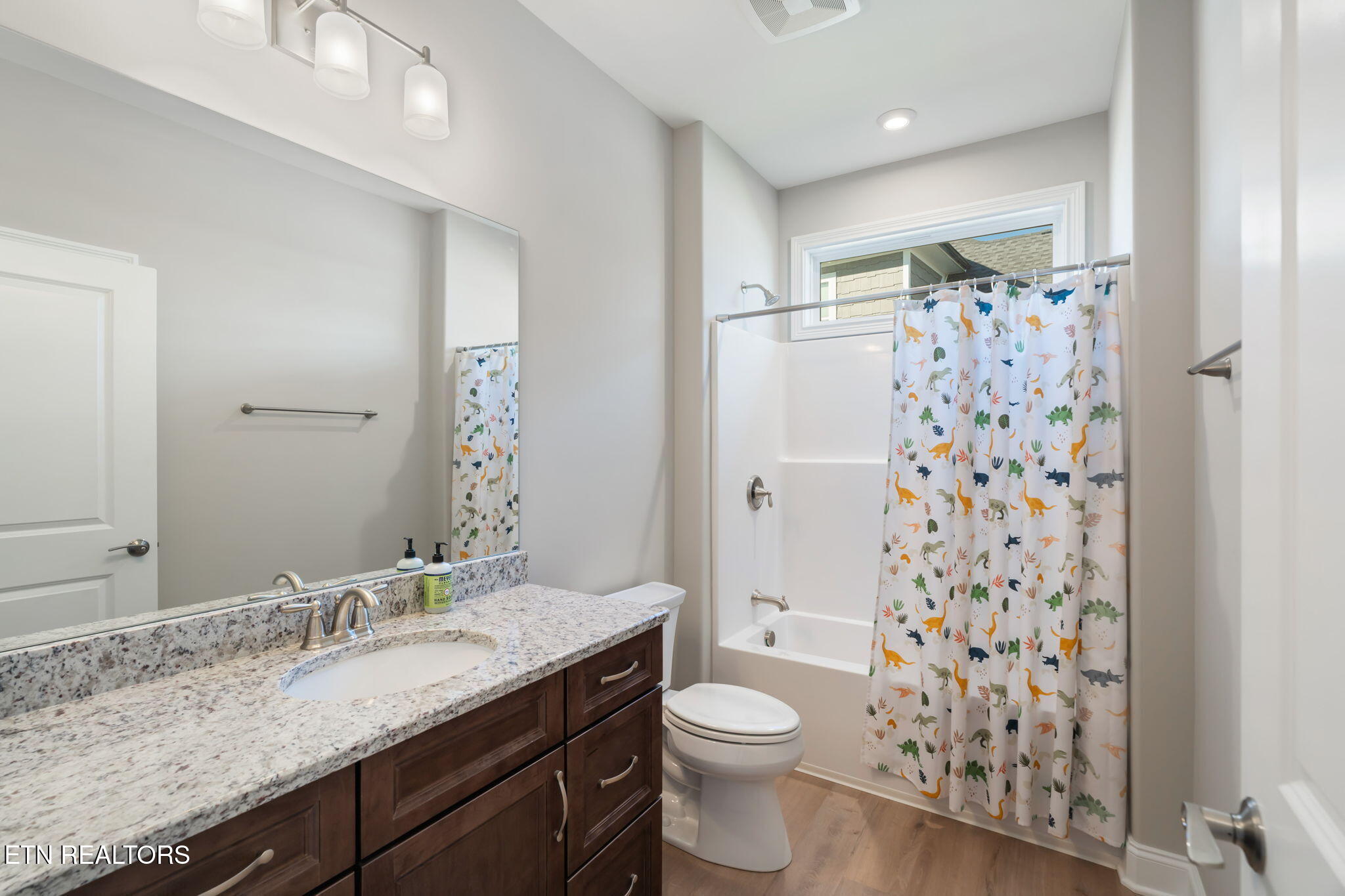 295 Bittersweet Lane Lenoir City TN 37771