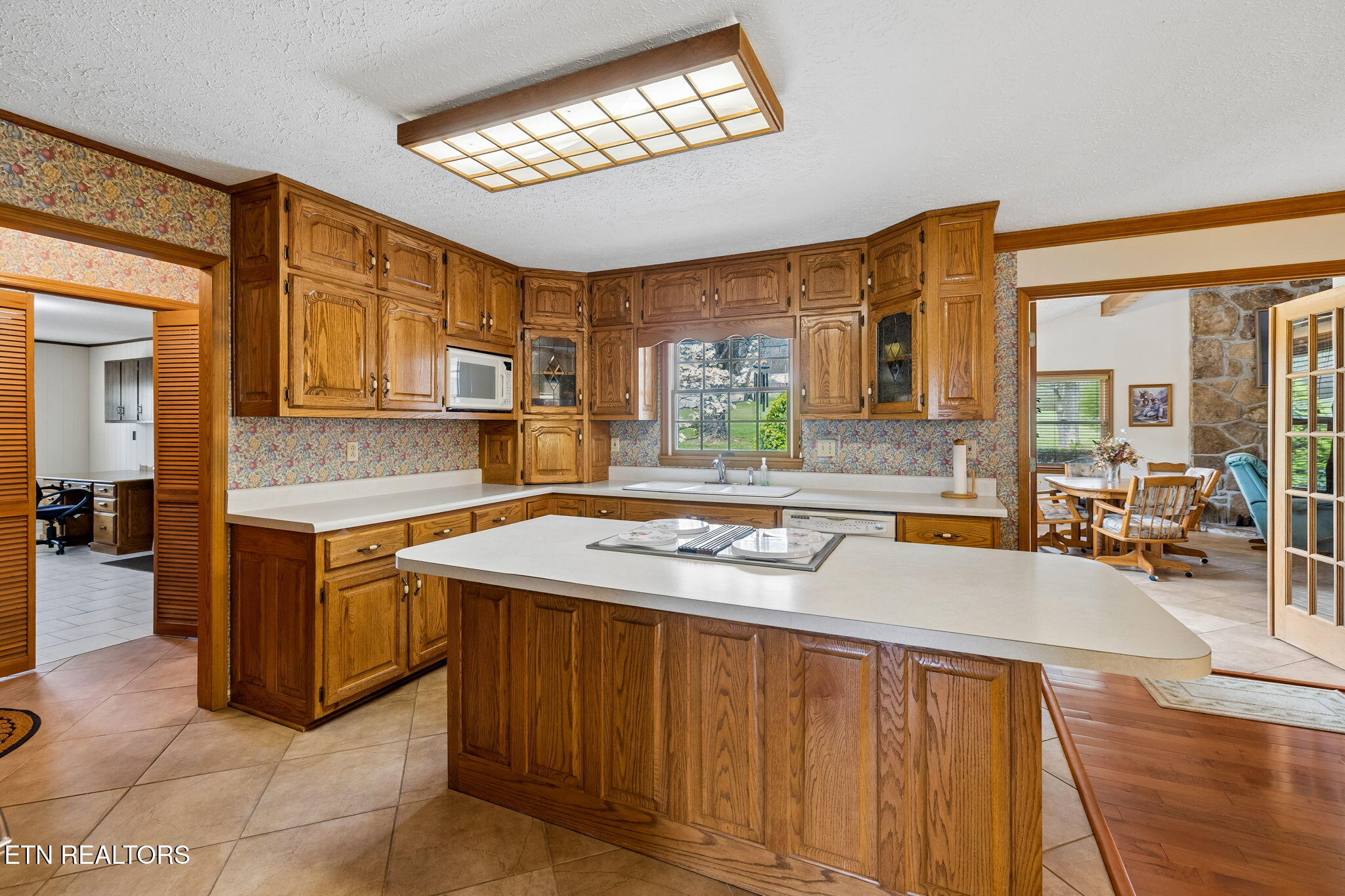 3114 Wearwood Drive Sevierville TN 37862