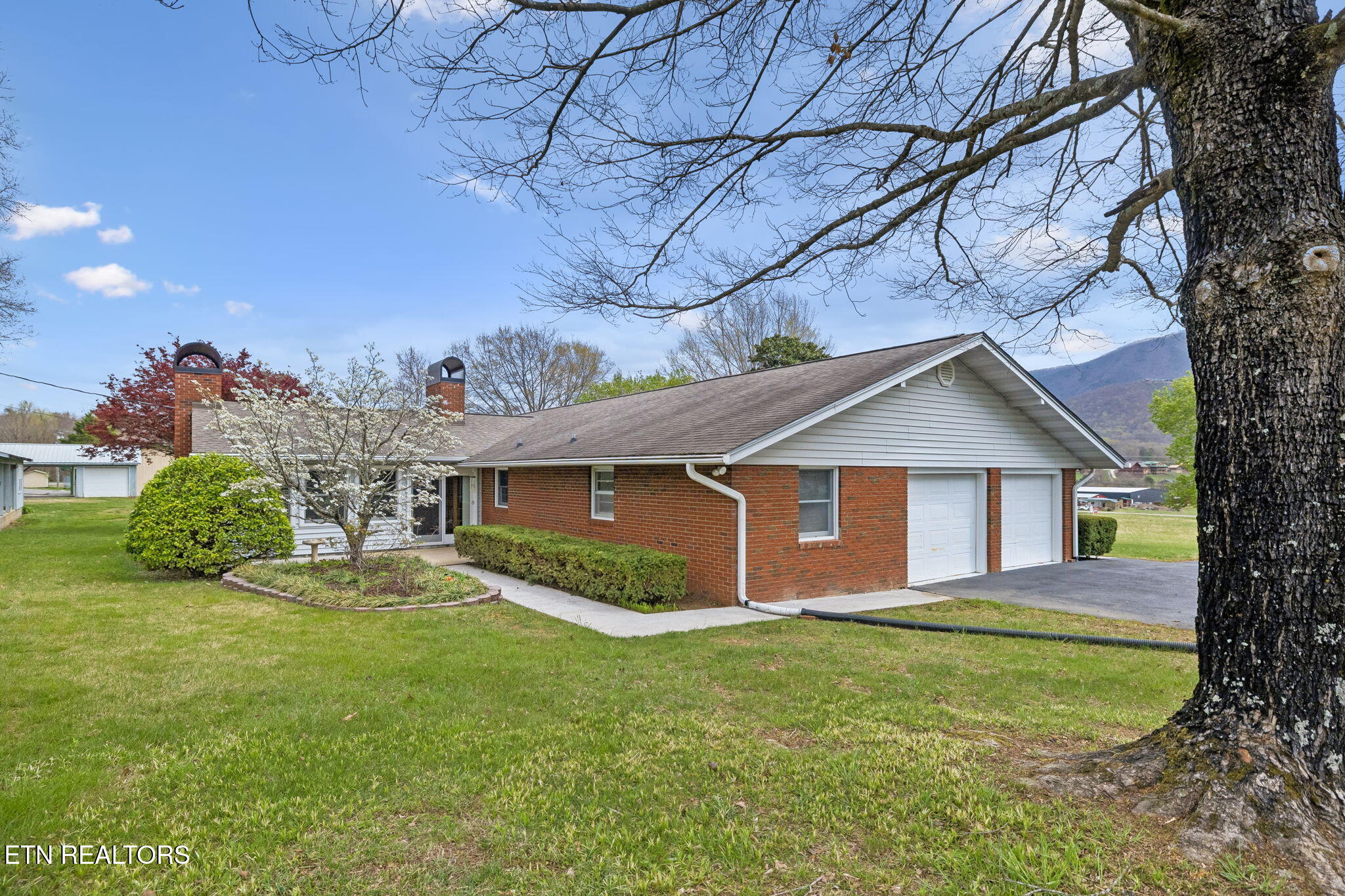 3114 Wearwood Drive Sevierville TN 37862