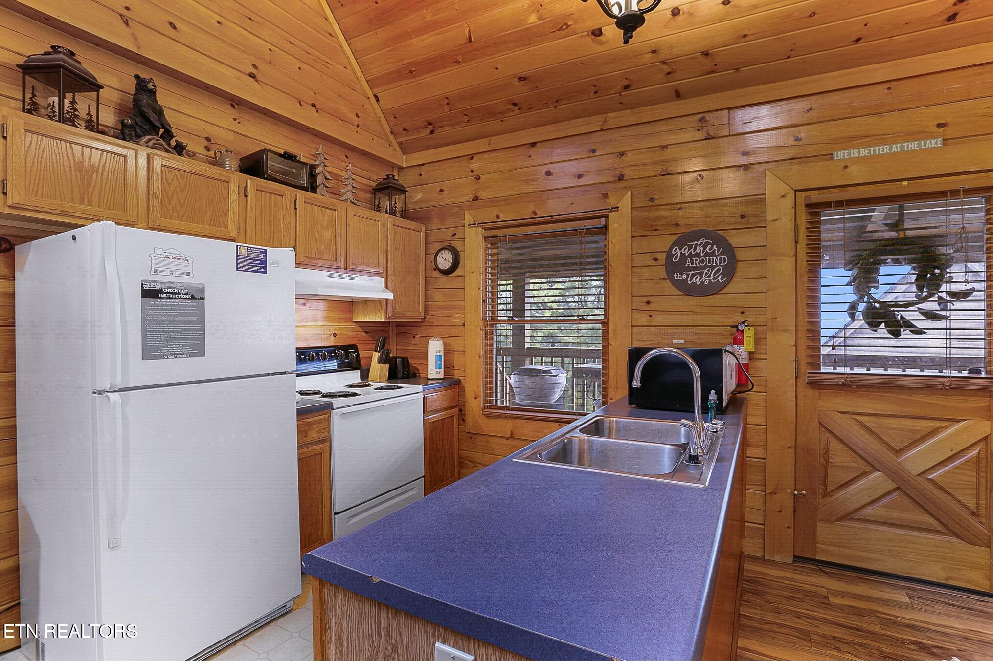 2626 Camden Way Sevierville TN 37876