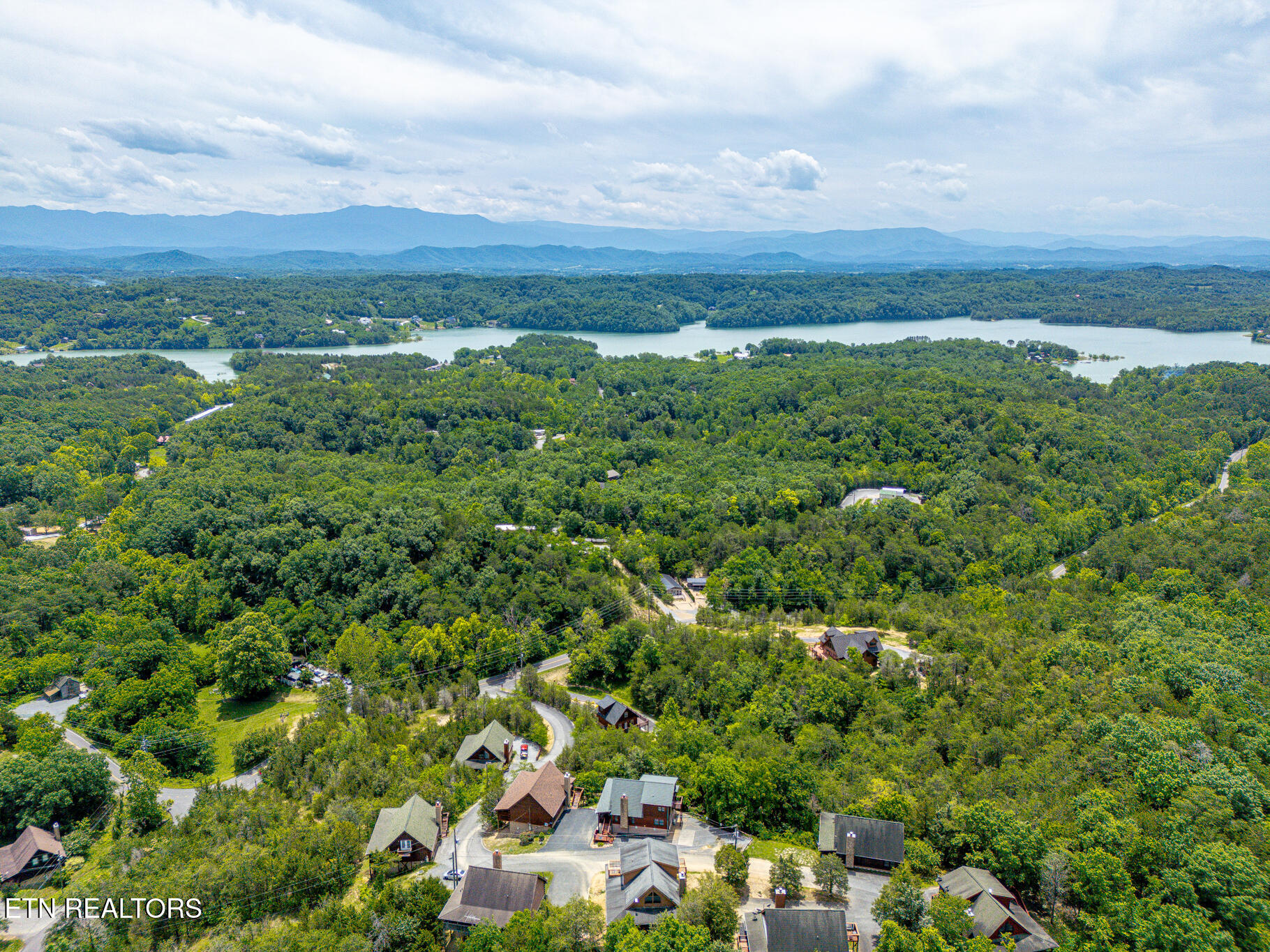 2626 Camden Way Sevierville TN 37876