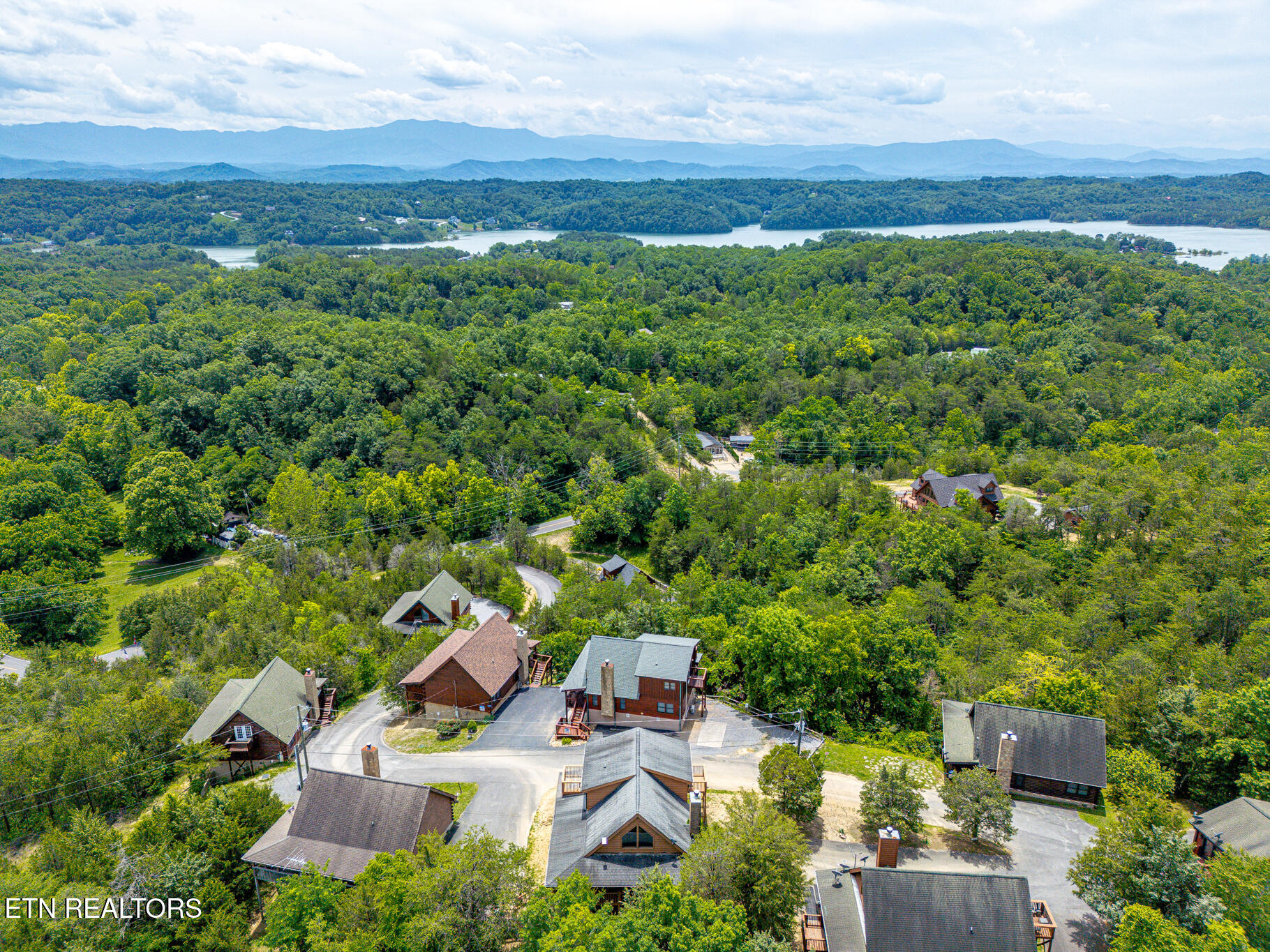 2626 Camden Way Sevierville TN 37876