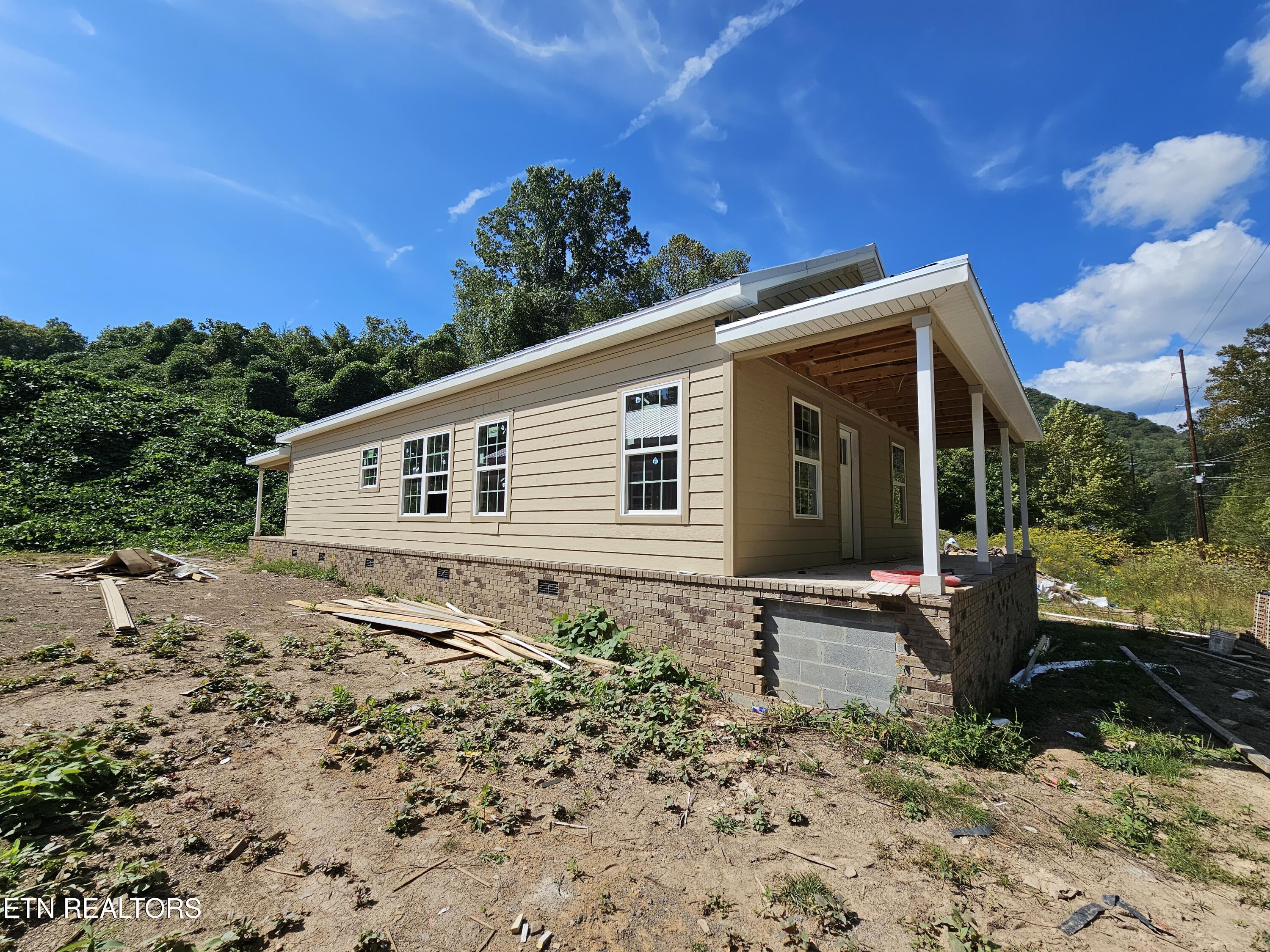 423 Roslyn Avenue Cumberland Gap TN 37724