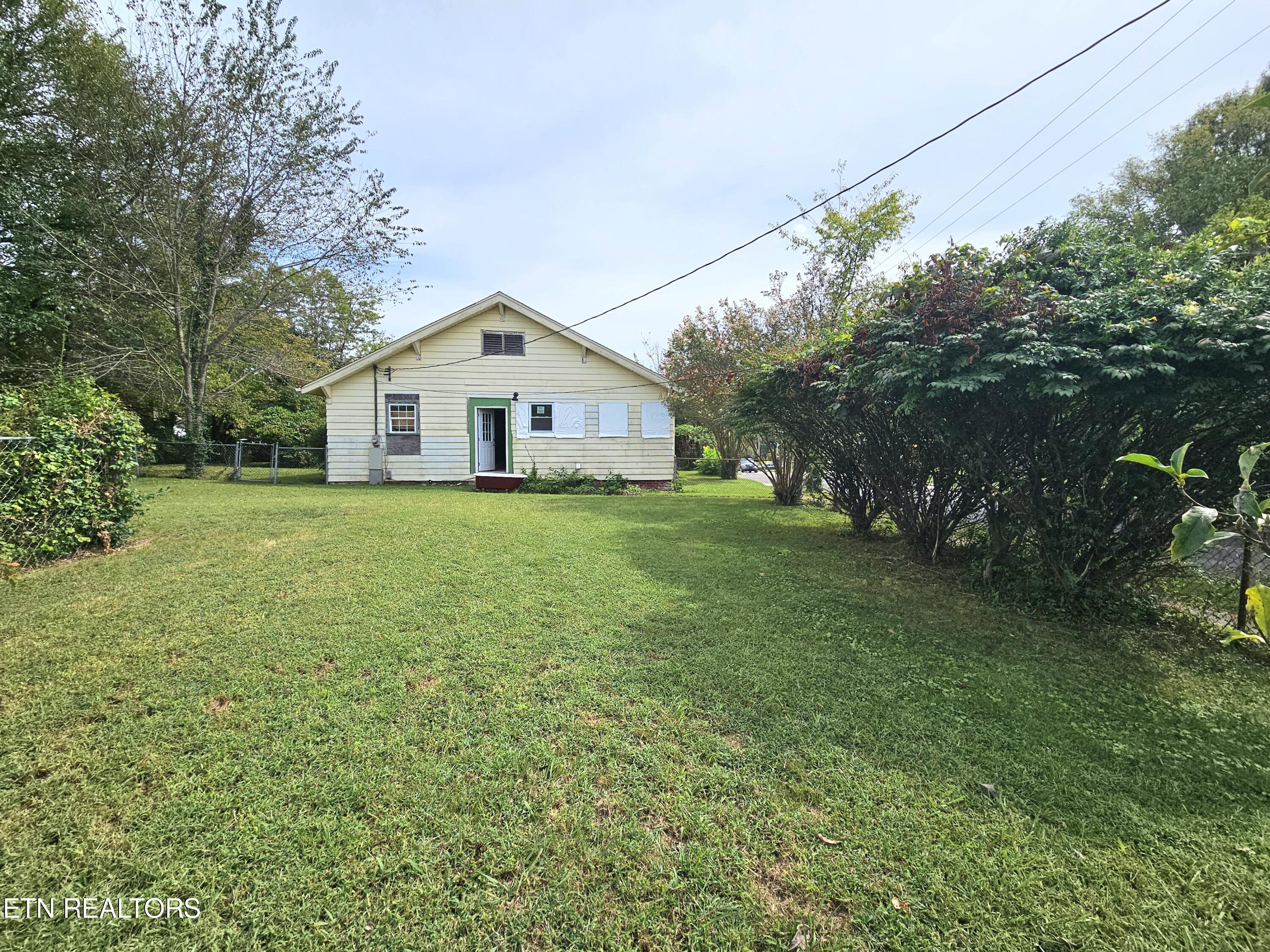 1701 Henrietta Avenue Knoxville TN 37915