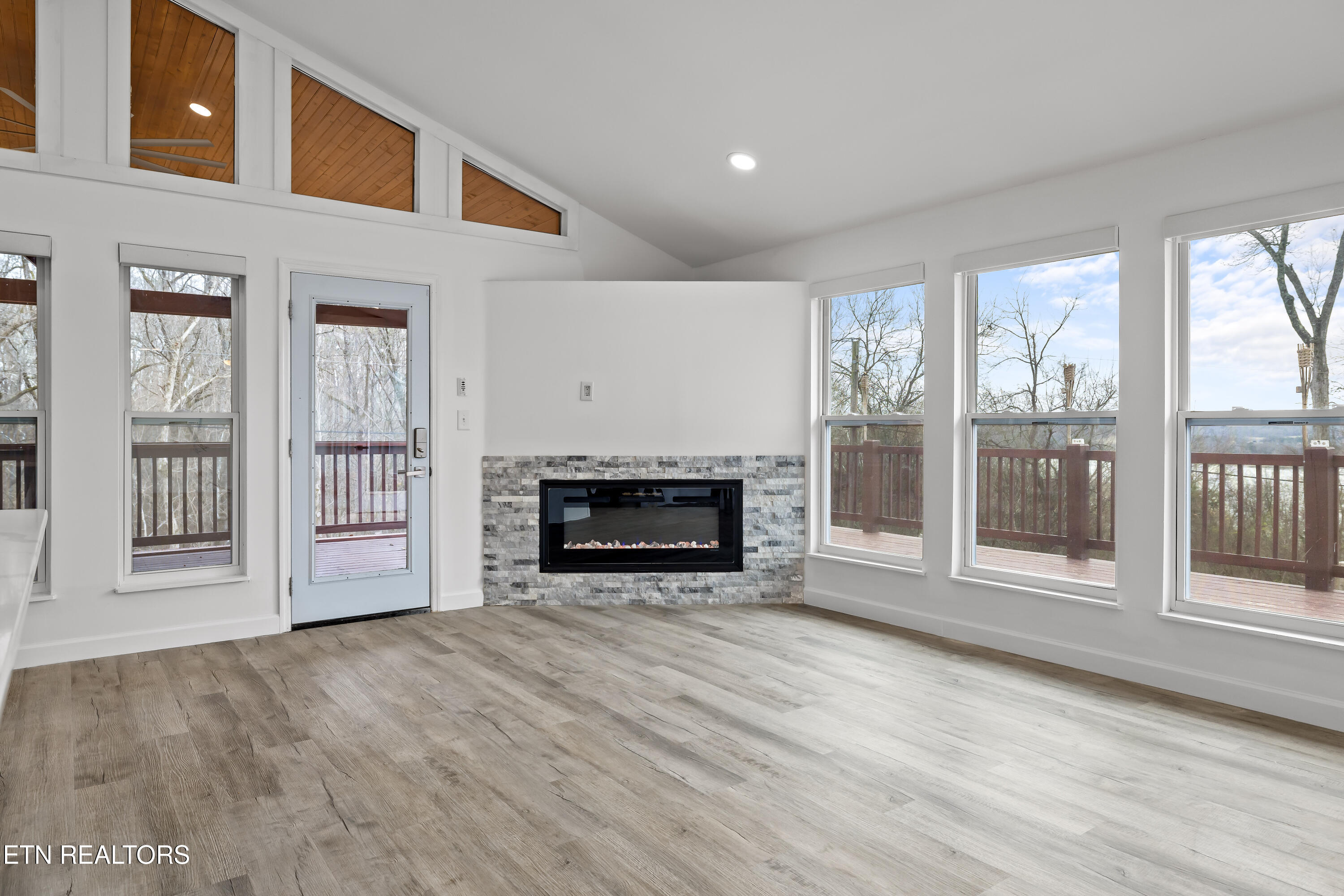 4431 Deer Run Drive Louisville TN 37777