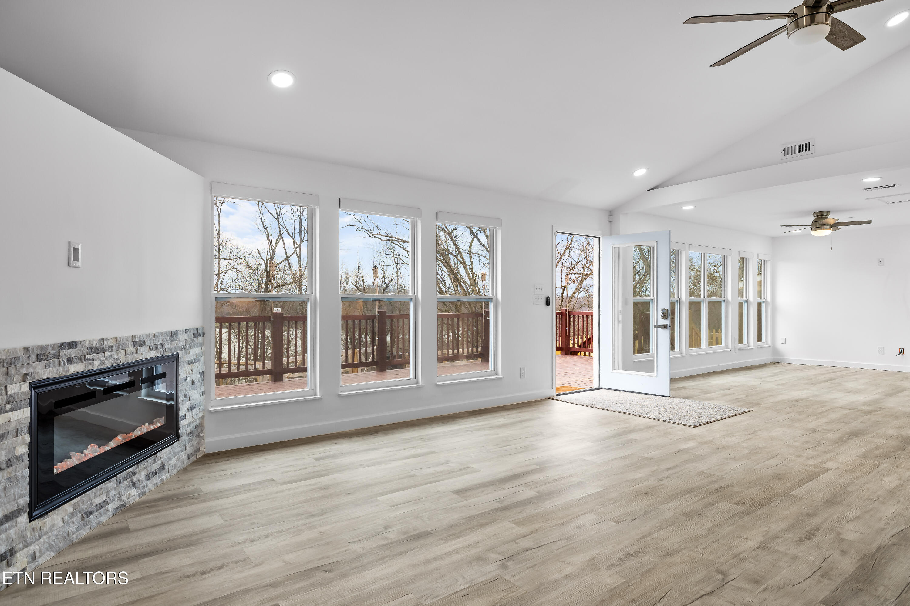 4431 Deer Run Drive Louisville TN 37777