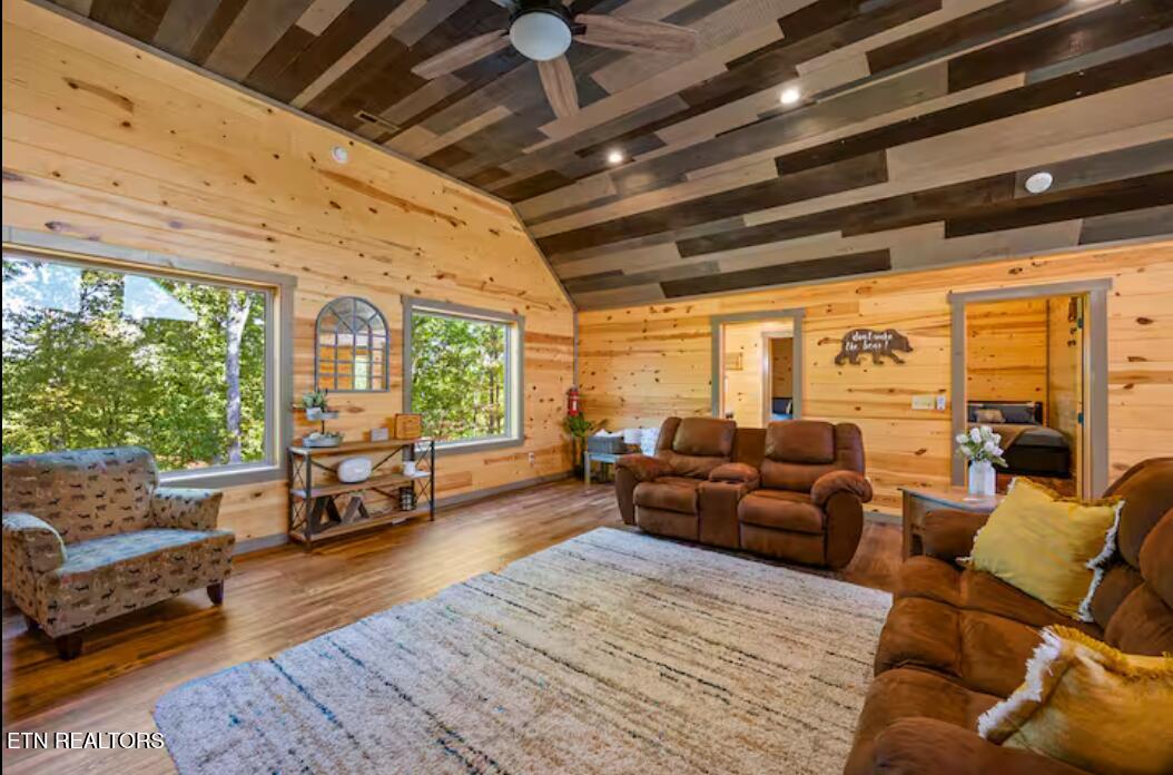 2612 Cloud View Drive Sevierville TN 37862