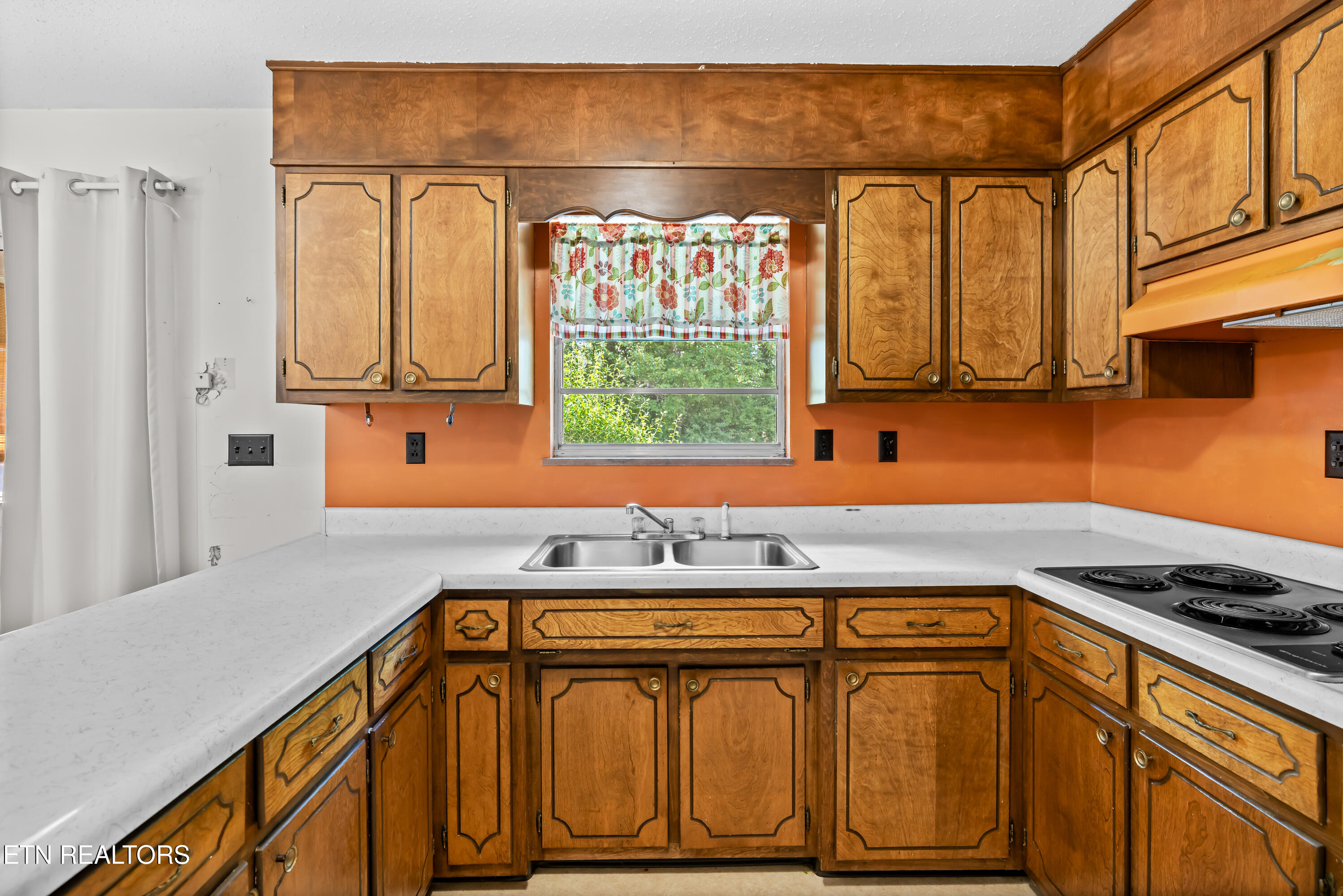 2047 Calderwood Highway Maryville TN 37801