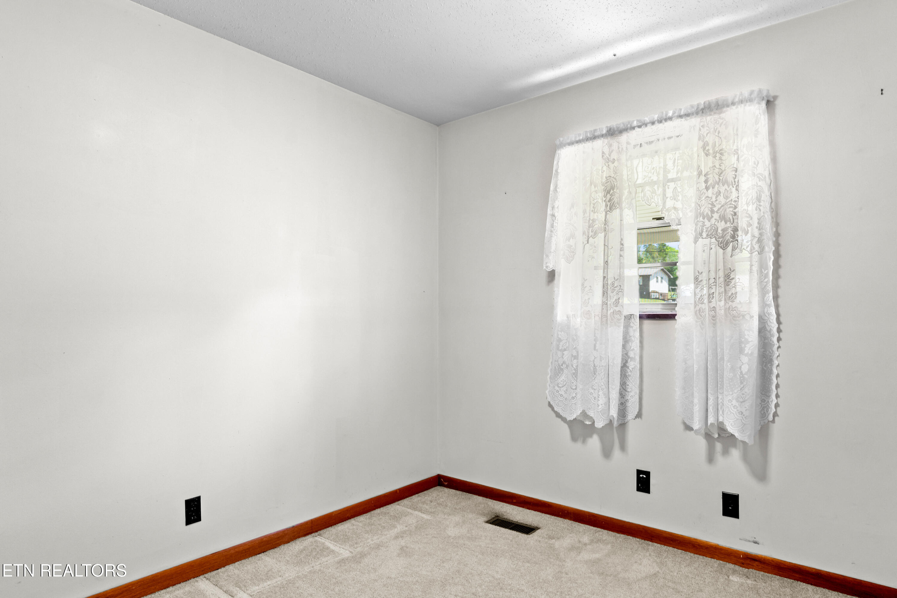2047 Calderwood Highway Maryville TN 37801