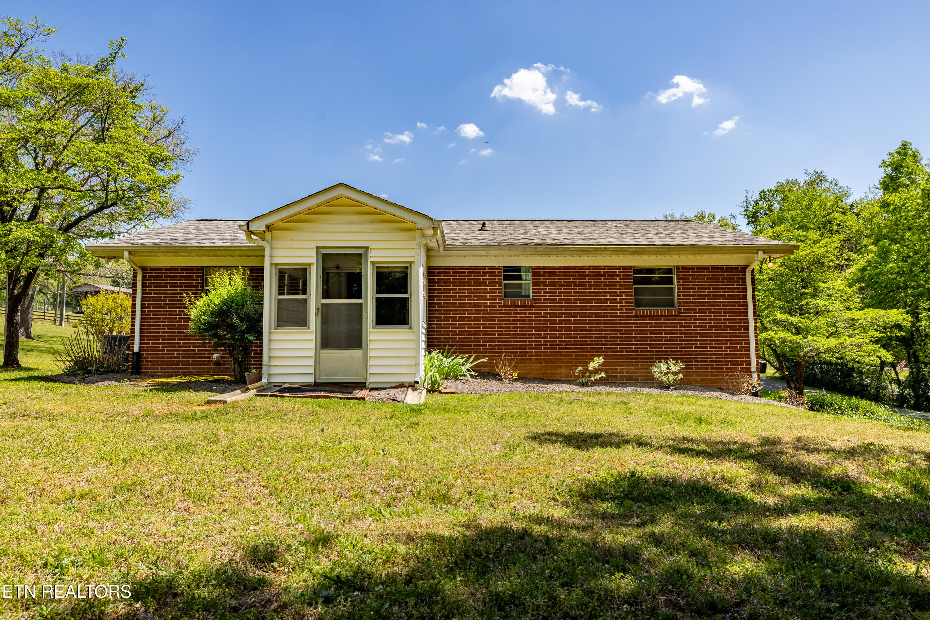 2047 Calderwood Highway Maryville TN 37801
