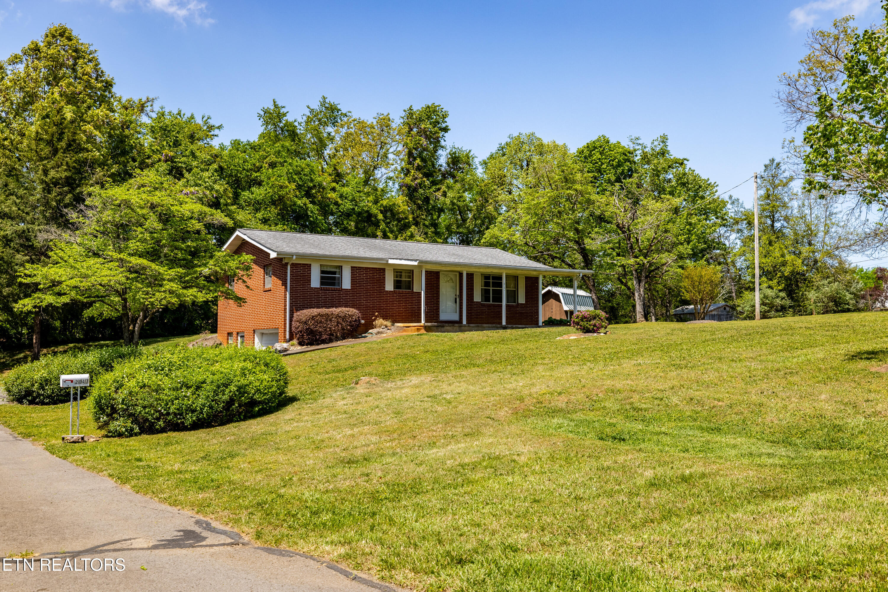 2047 Calderwood Highway Maryville TN 37801
