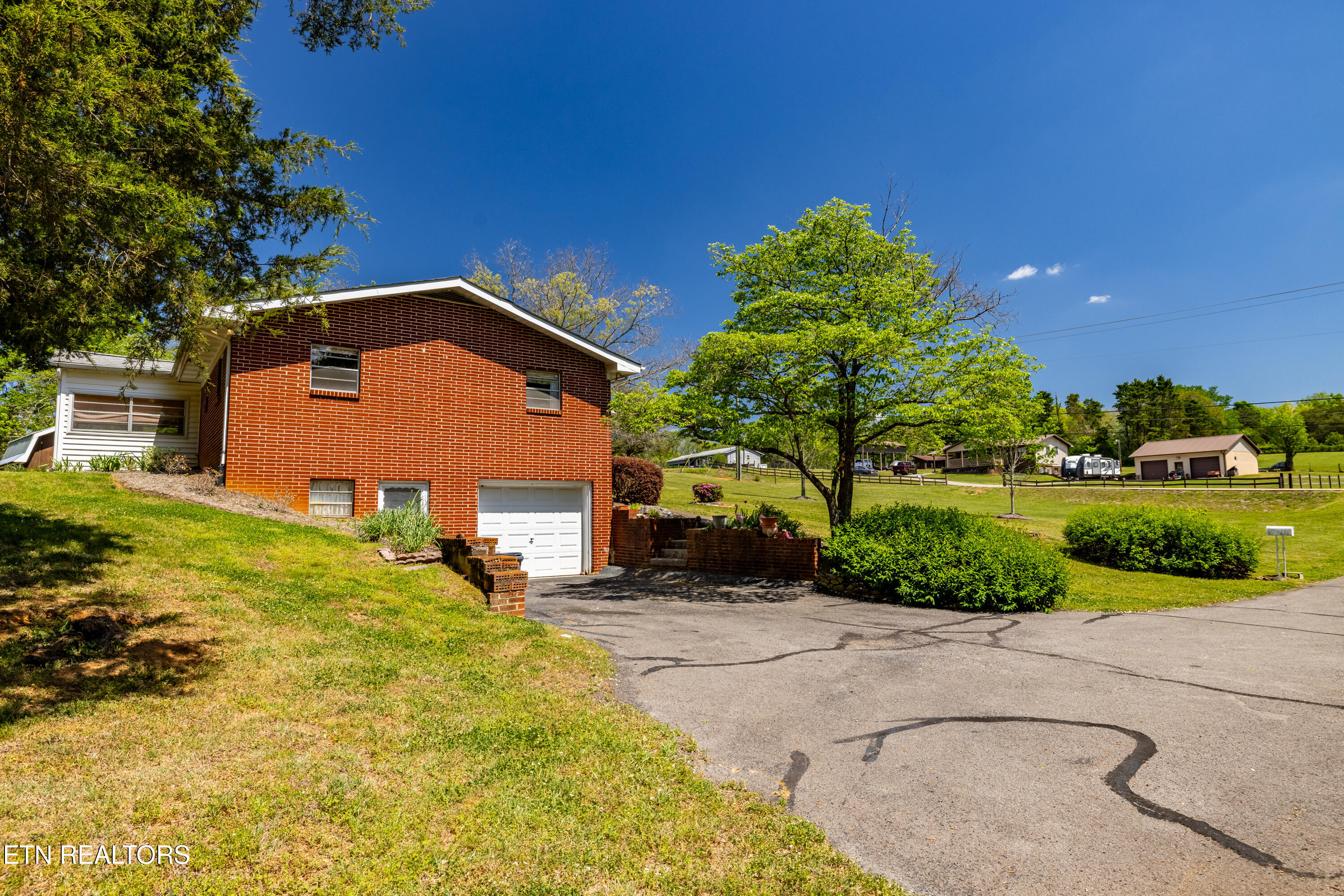 2047 Calderwood Highway Maryville TN 37801