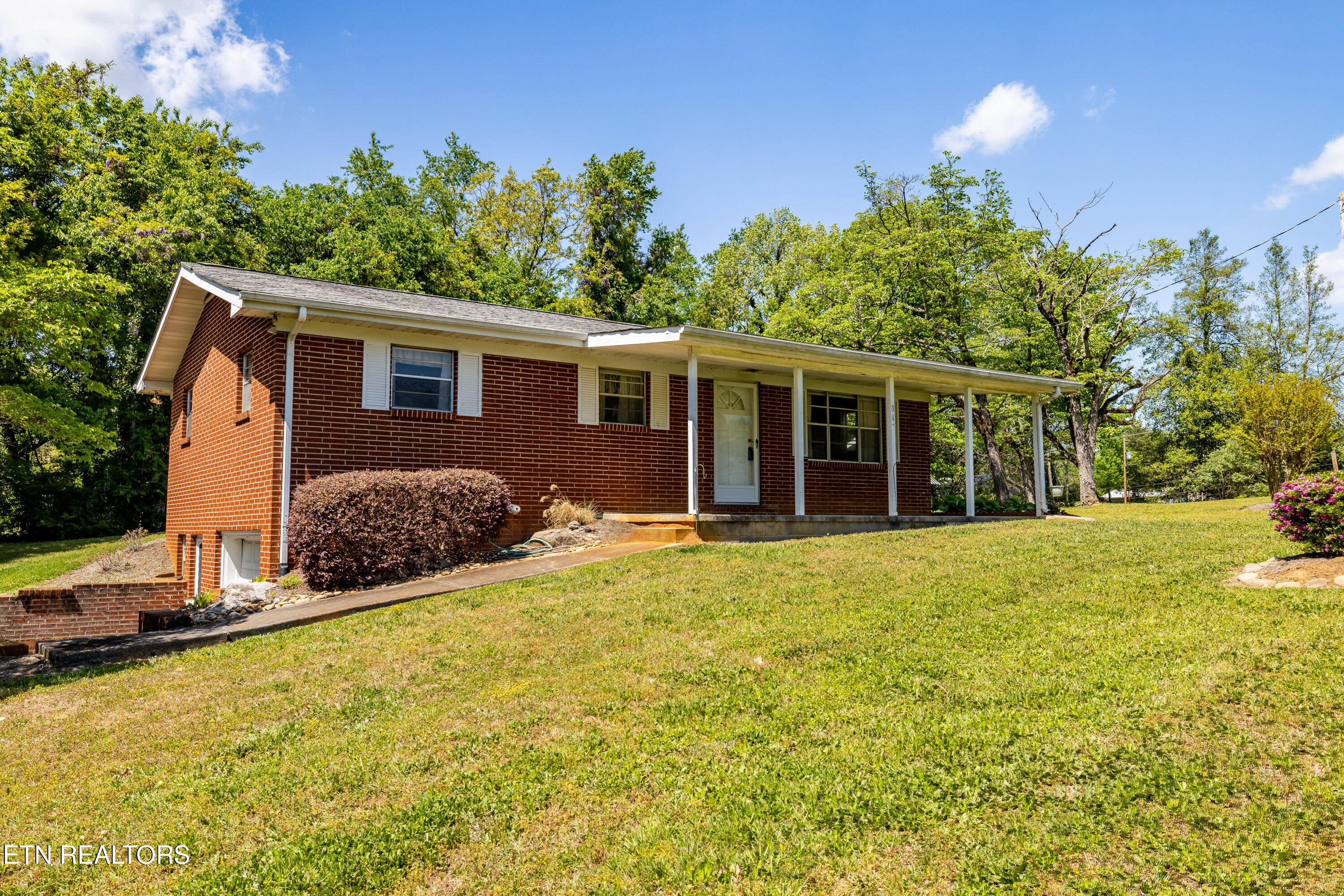 2047 Calderwood Highway Maryville TN 37801