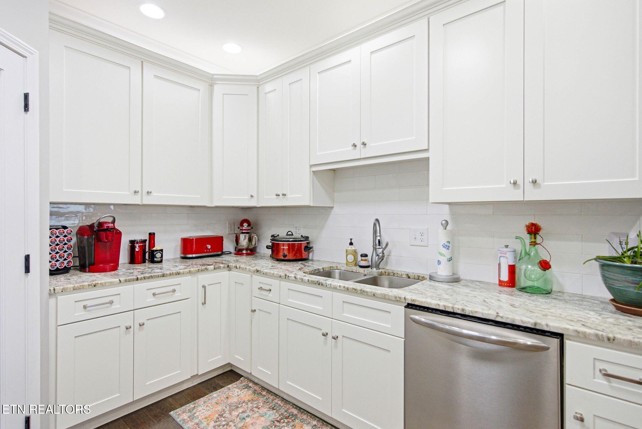 2337 Hickory Crest Lane Knoxville TN 37932