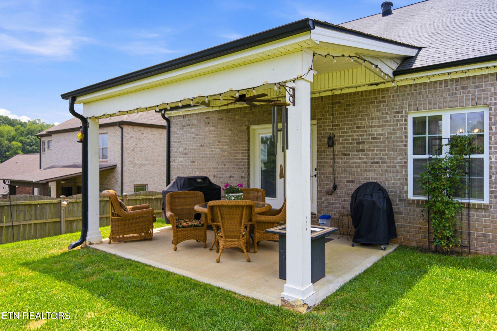 2337 Hickory Crest Lane Knoxville TN 37932