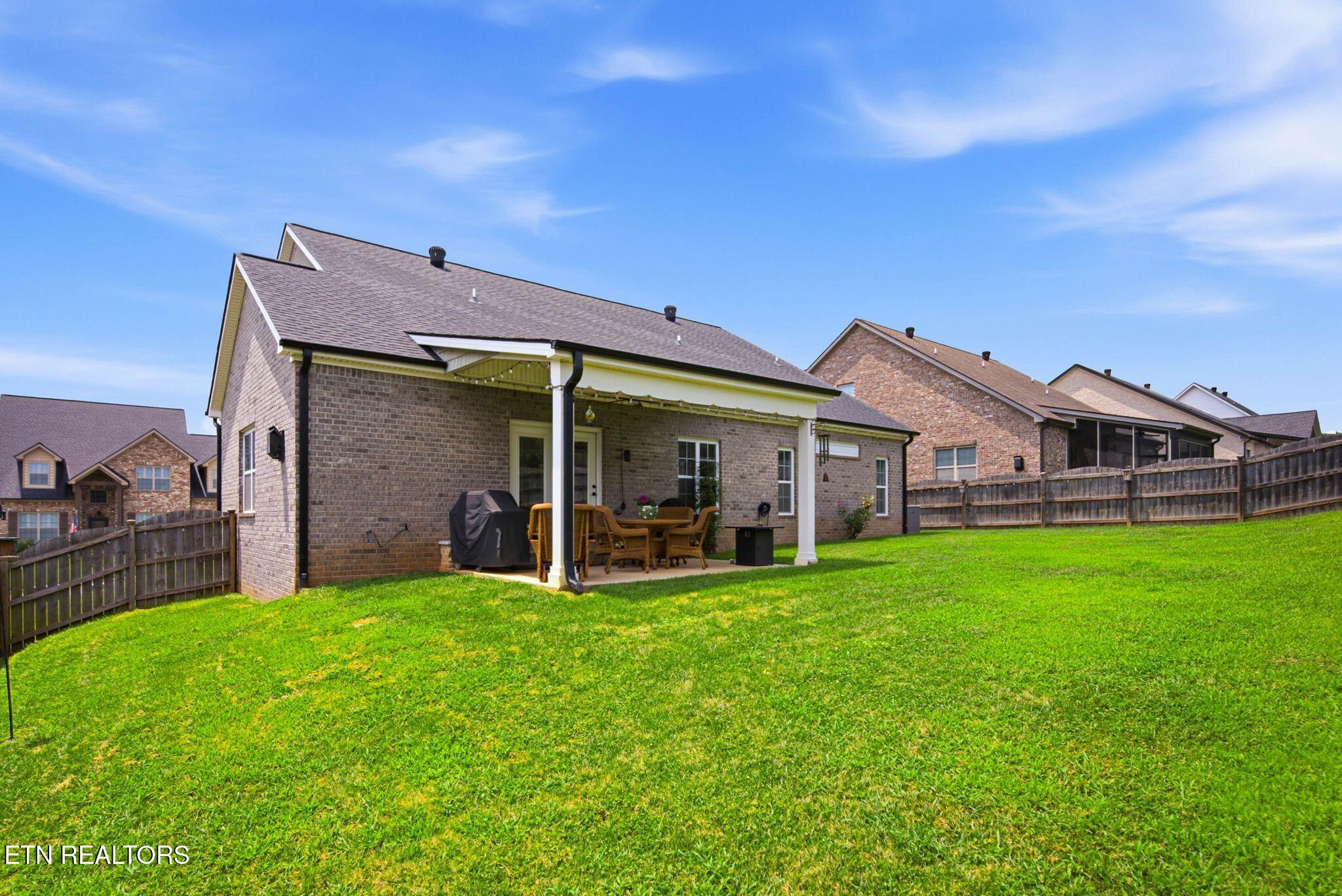 2337 Hickory Crest Lane Knoxville TN 37932