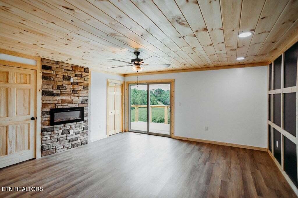 2401 Top View Circle Sevierville TN 37876