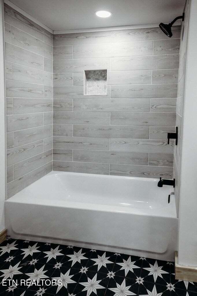 2401 Top View Circle Sevierville TN 37876