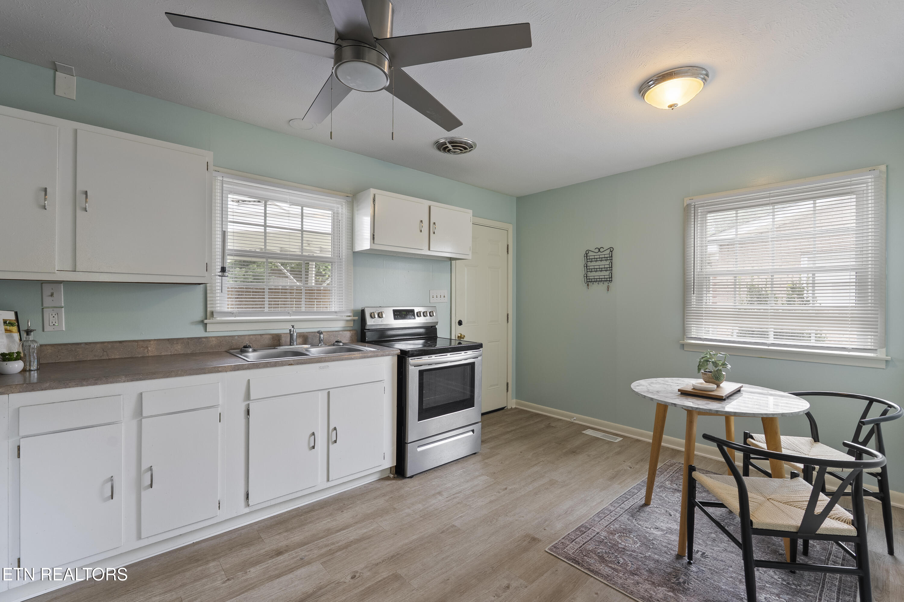515 Goldfinch Avenue Knoxville TN 37920