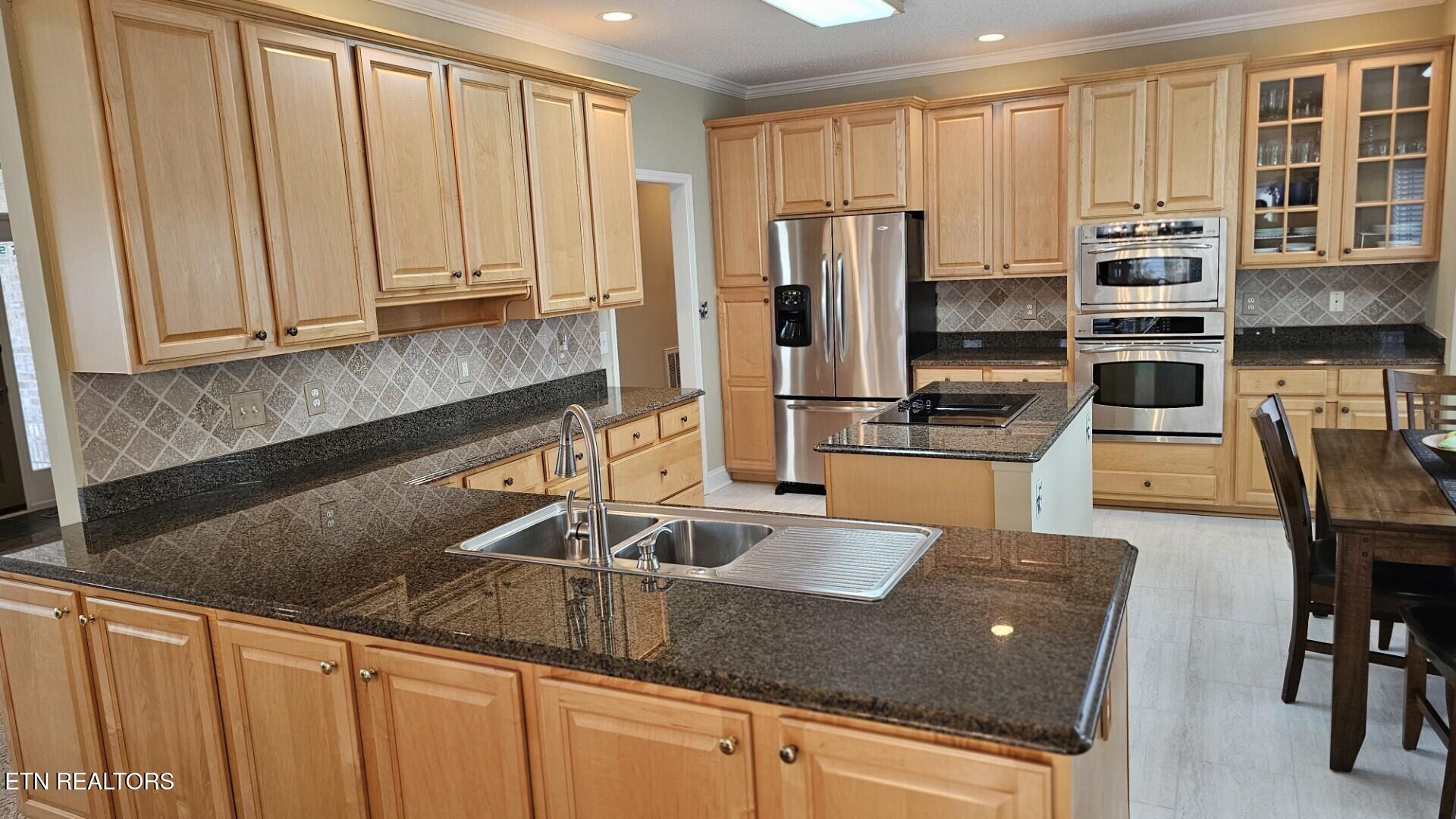 122 Kenosha Lane Loudon TN 37774