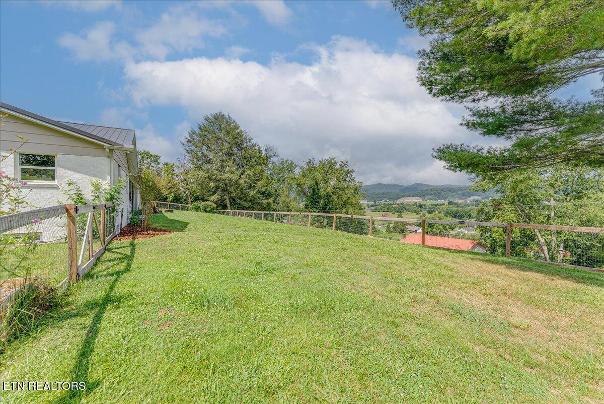 187 Oxford Circle Harrogate TN 37752